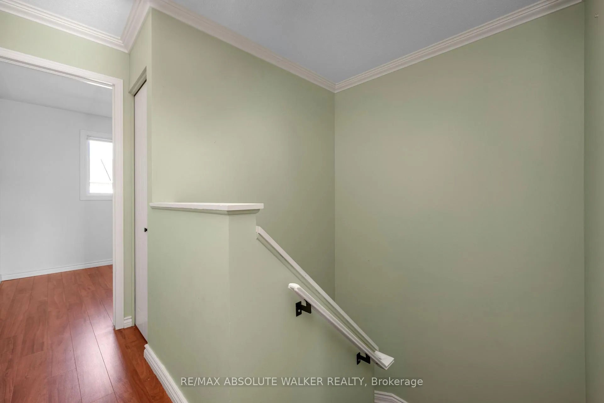 Photo 45 of 1824 Hennessy Crescent, Ottawa, Fallingbrook/Gardenway South — HOMEH
