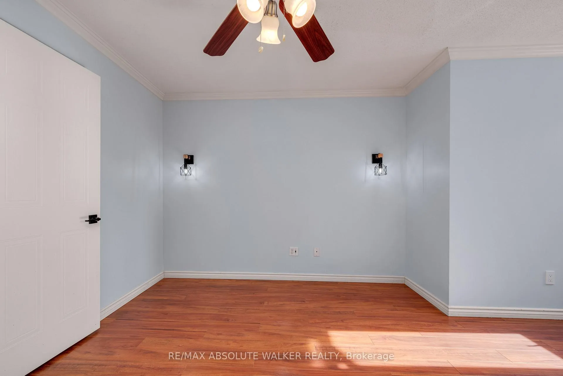Photo 54 of 1824 Hennessy Crescent, Ottawa, Fallingbrook/Gardenway South — HOMEH