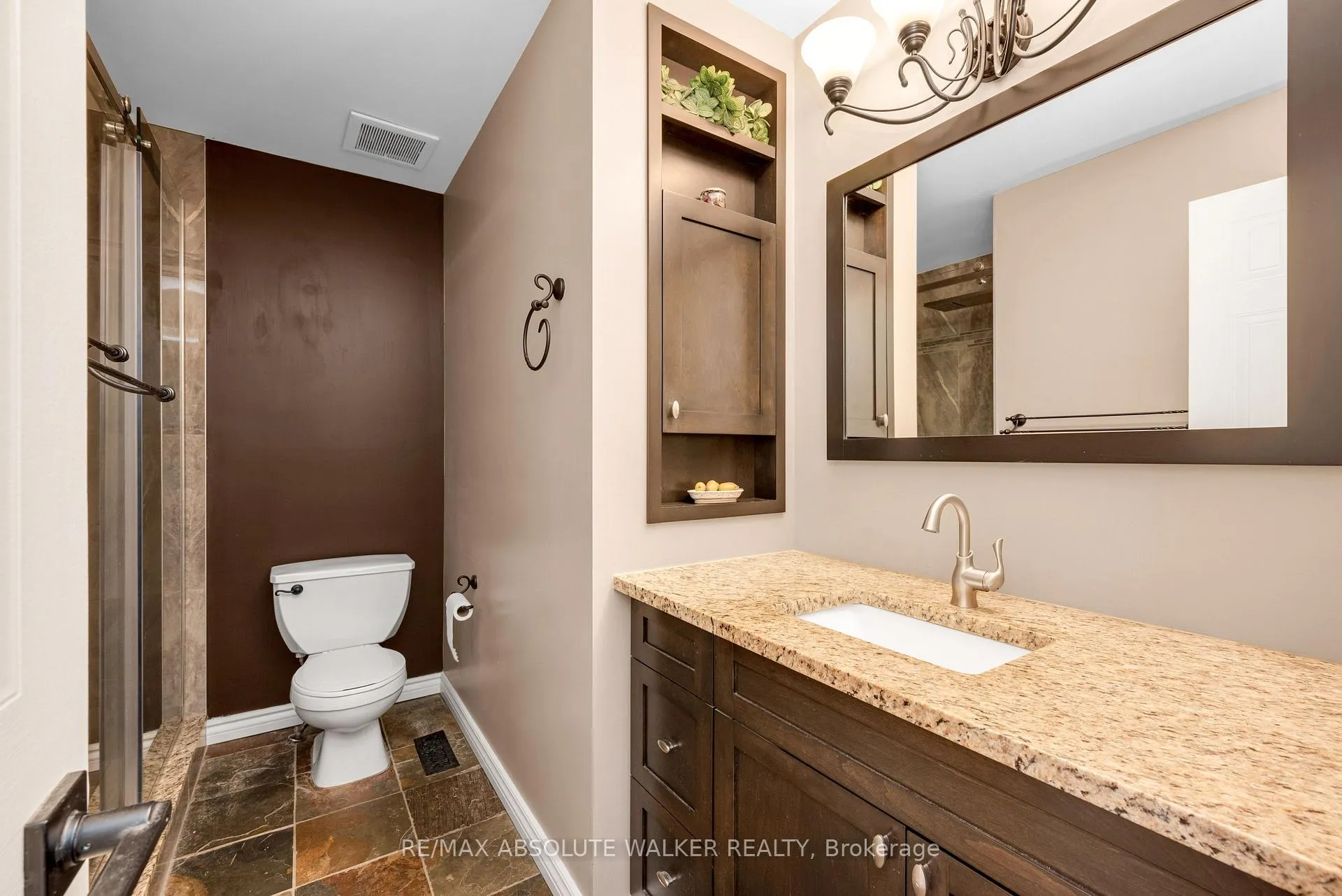 Photo 59 of 1824 Hennessy Crescent, Ottawa, Fallingbrook/Gardenway South — HOMEH