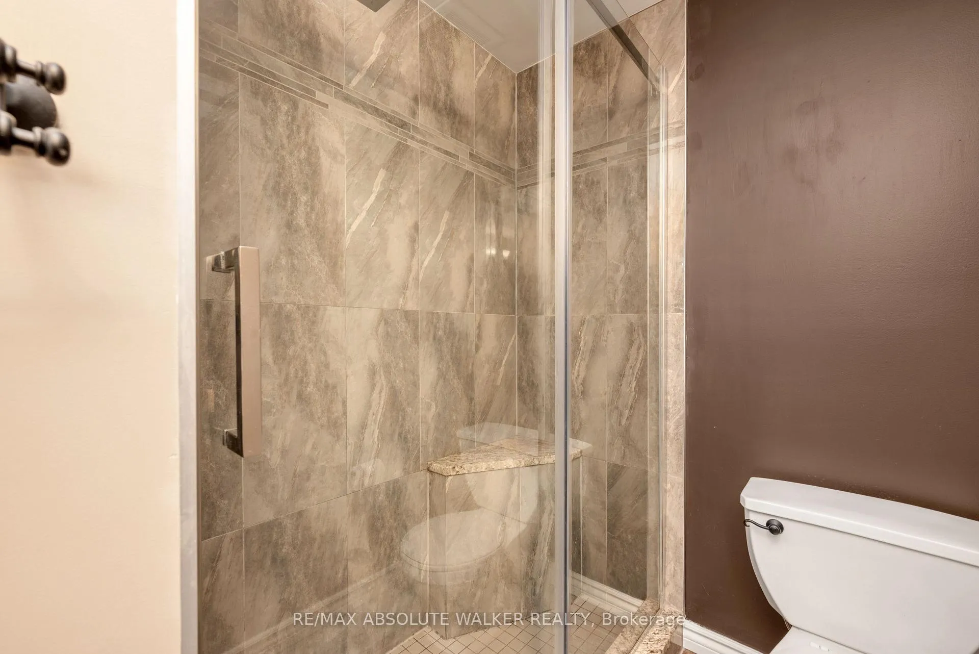 Photo 61 of 1824 Hennessy Crescent, Ottawa, Fallingbrook/Gardenway South — HOMEH