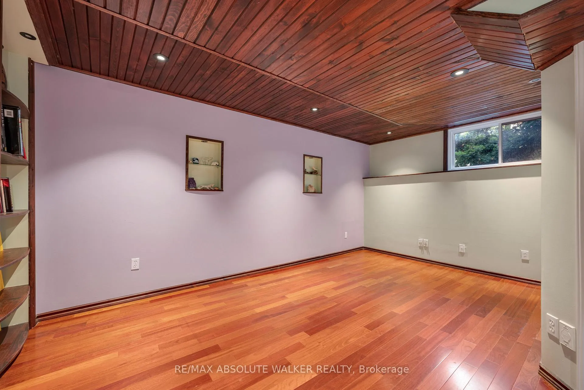 Photo 81 of 1824 Hennessy Crescent, Ottawa, Fallingbrook/Gardenway South — HOMEH