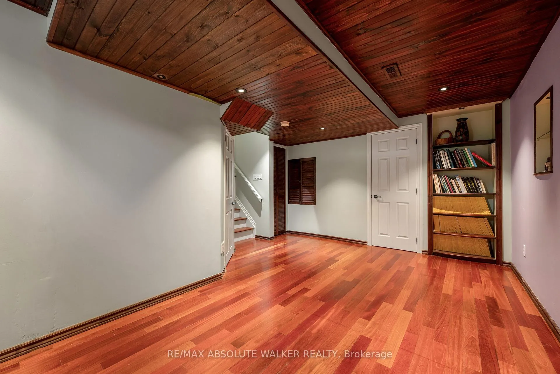 Photo 86 of 1824 Hennessy Crescent, Ottawa, Fallingbrook/Gardenway South — HOMEH
