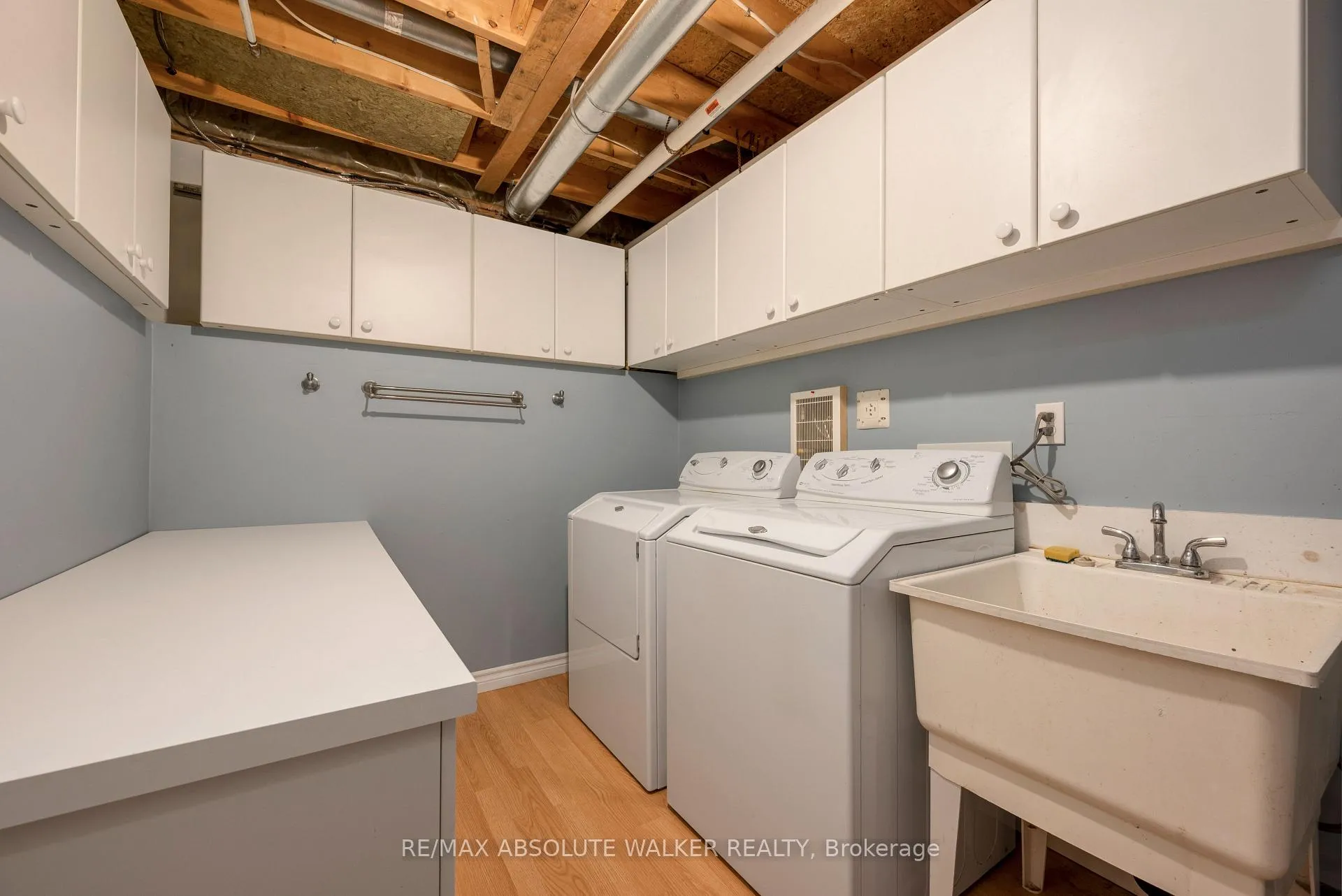 Photo 87 of 1824 Hennessy Crescent, Ottawa, Fallingbrook/Gardenway South — HOMEH
