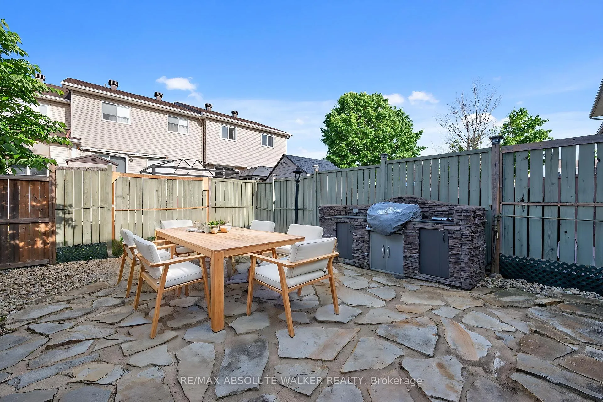 Photo 92 of 1824 Hennessy Crescent, Ottawa, Fallingbrook/Gardenway South — HOMEH