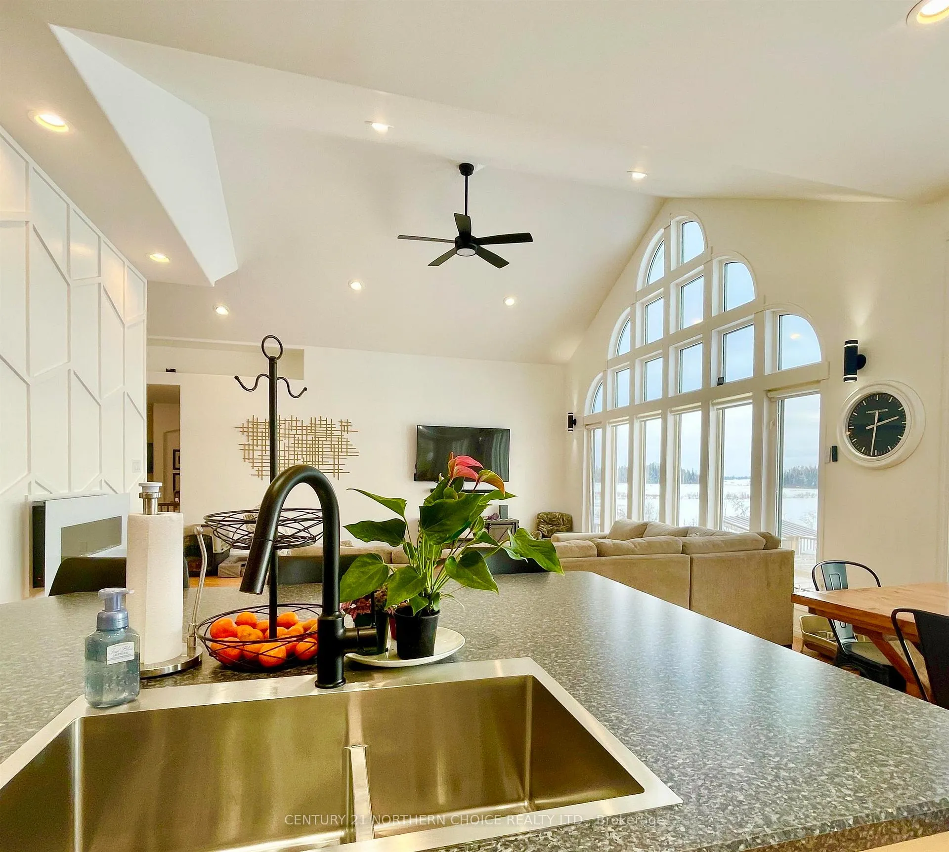 Photo 12 of 100 Edgewater Drive, Dryden, Edgewater Terrace — HOMEH