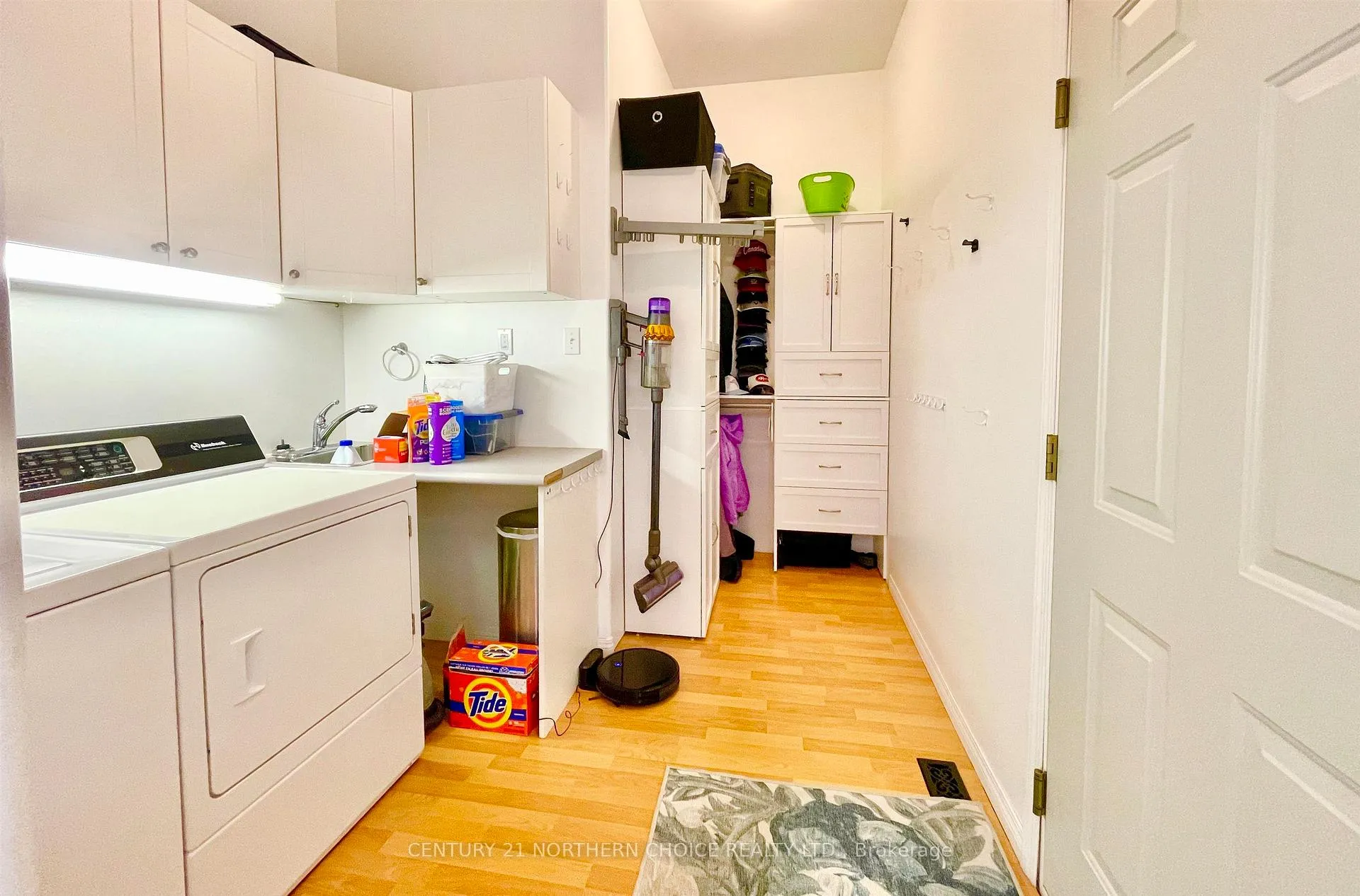 Photo 24 of 100 Edgewater Drive, Dryden, Edgewater Terrace — HOMEH