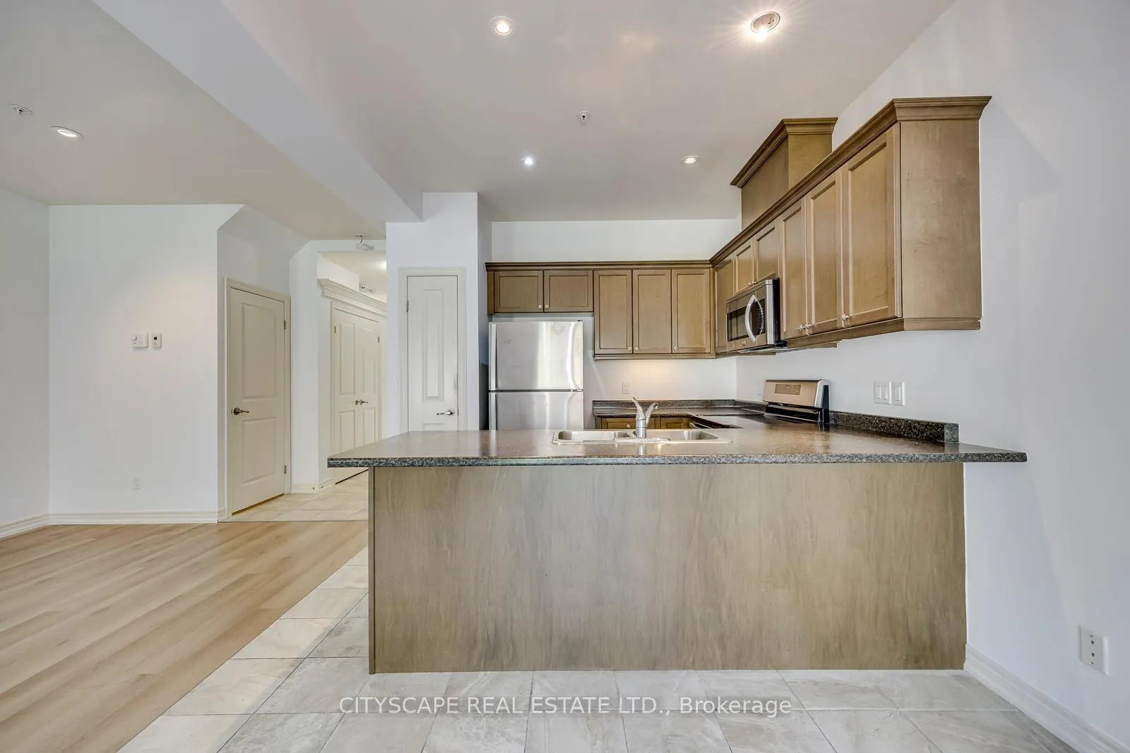 Photo 14 of 31 Glory Hill Road, St. Catharines, Oakdale — HOMEH