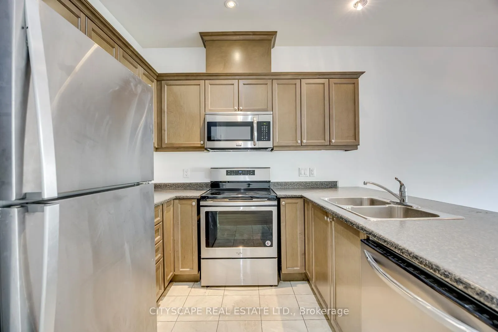 Photo 15 of 31 Glory Hill Road, St. Catharines, Oakdale — HOMEH