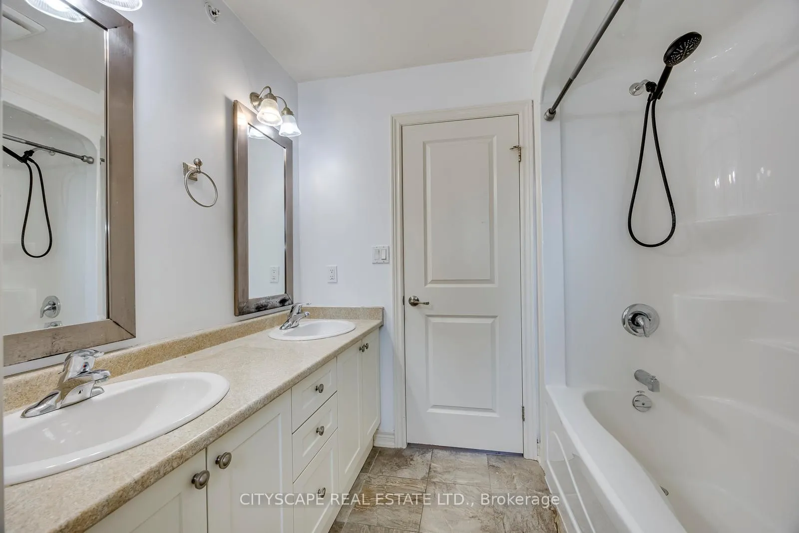 Photo 71 of 31 Glory Hill Road, St. Catharines, Oakdale — HOMEH