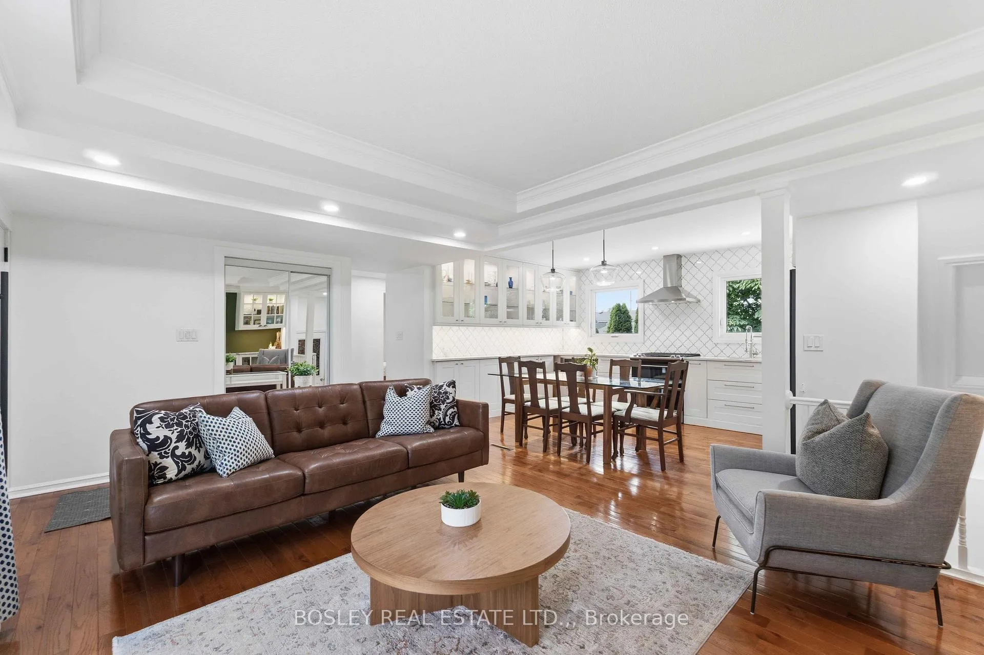 Photo 7 of 15 Grosvenor Street, St. Catharines, Bunting/Linwell — HOMEH
