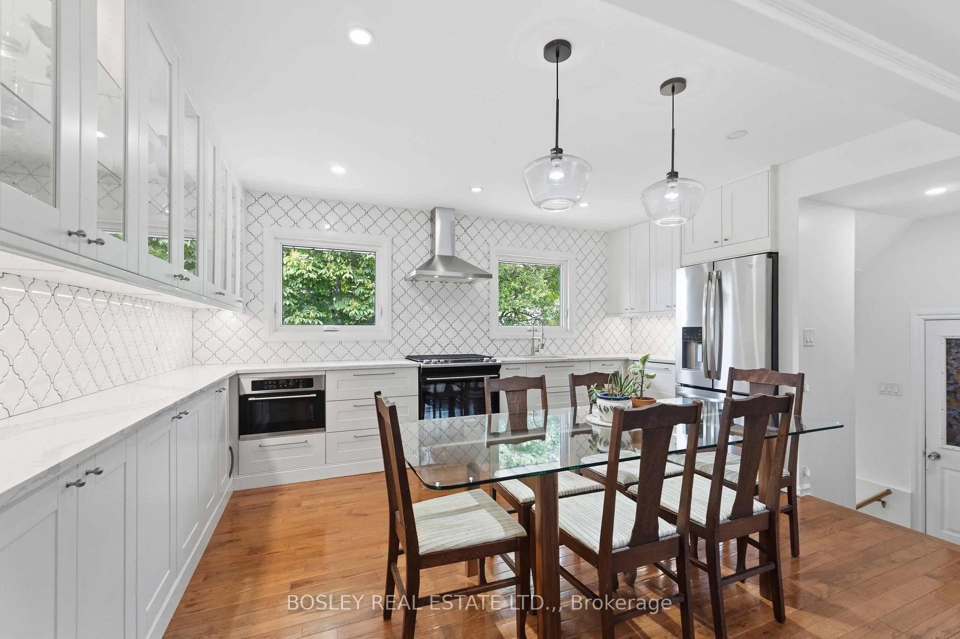 Photo 8 of 15 Grosvenor Street, St. Catharines, Bunting/Linwell — HOMEH