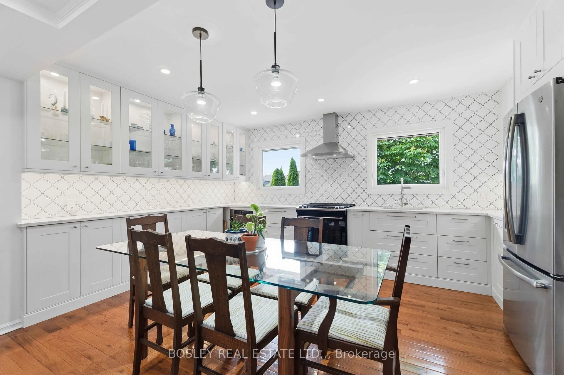 Photo 10 of 15 Grosvenor Street, St. Catharines, Bunting/Linwell — HOMEH