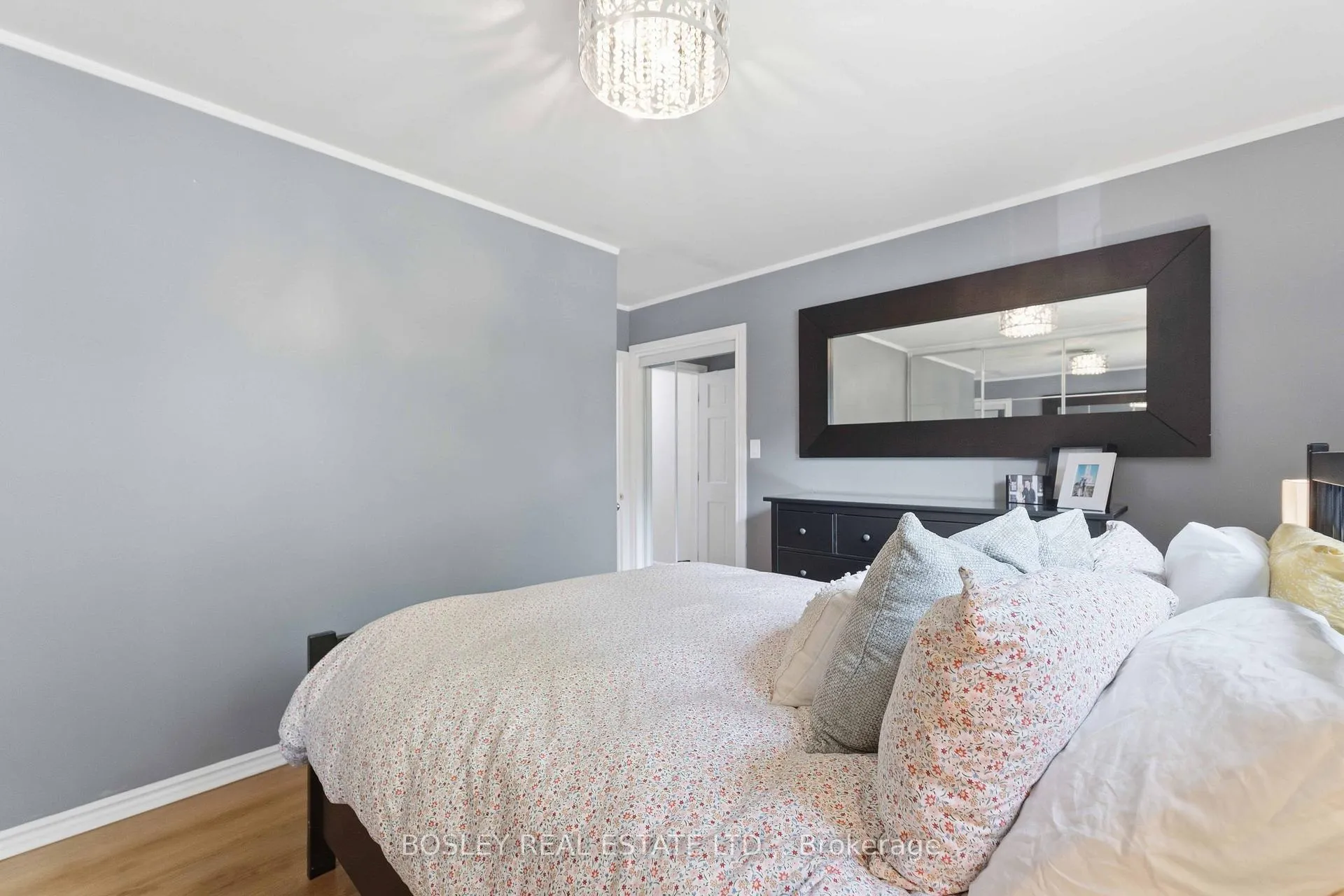 Photo 14 of 15 Grosvenor Street, St. Catharines, Bunting/Linwell — HOMEH