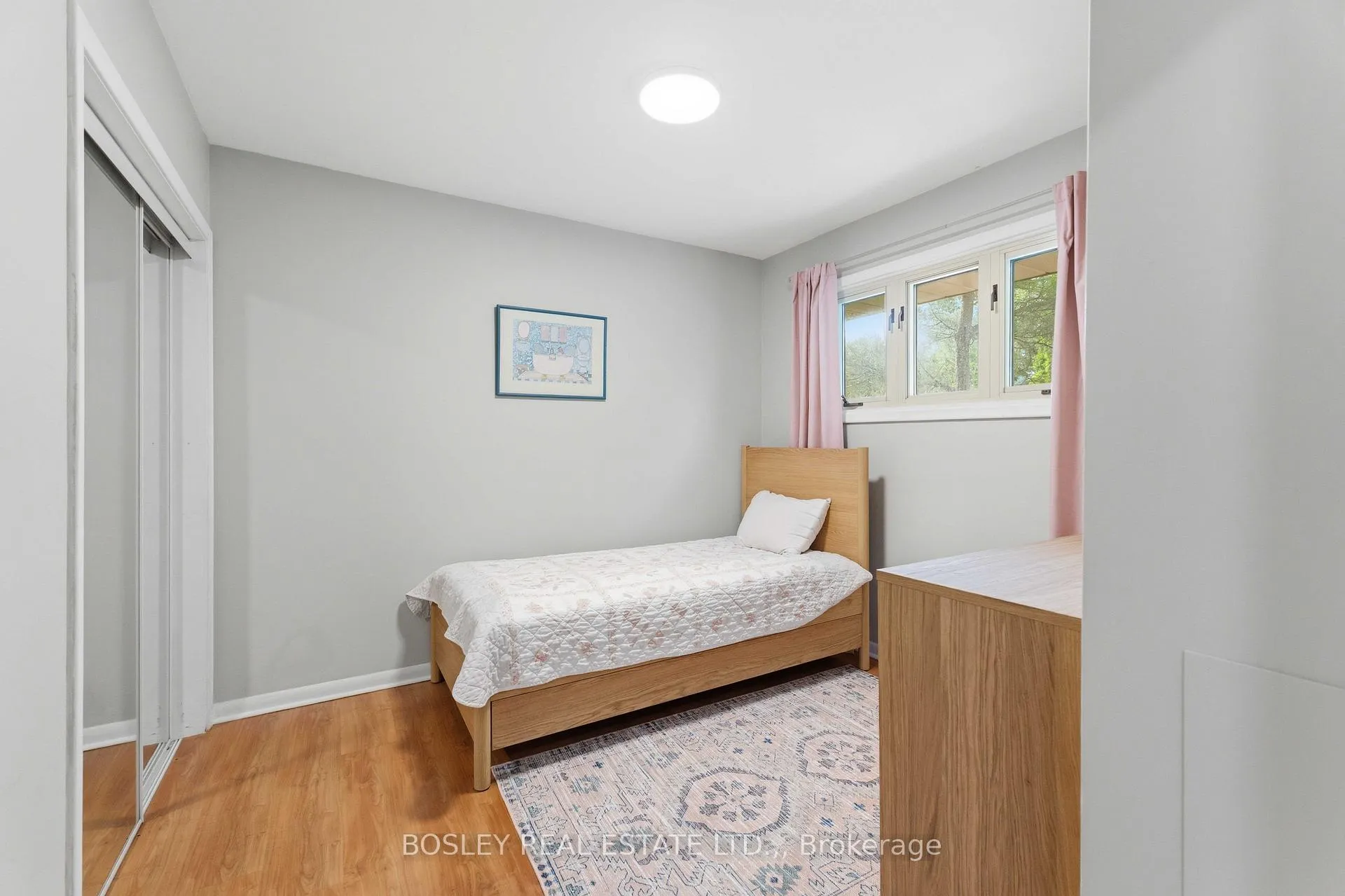 Photo 17 of 15 Grosvenor Street, St. Catharines, Bunting/Linwell — HOMEH