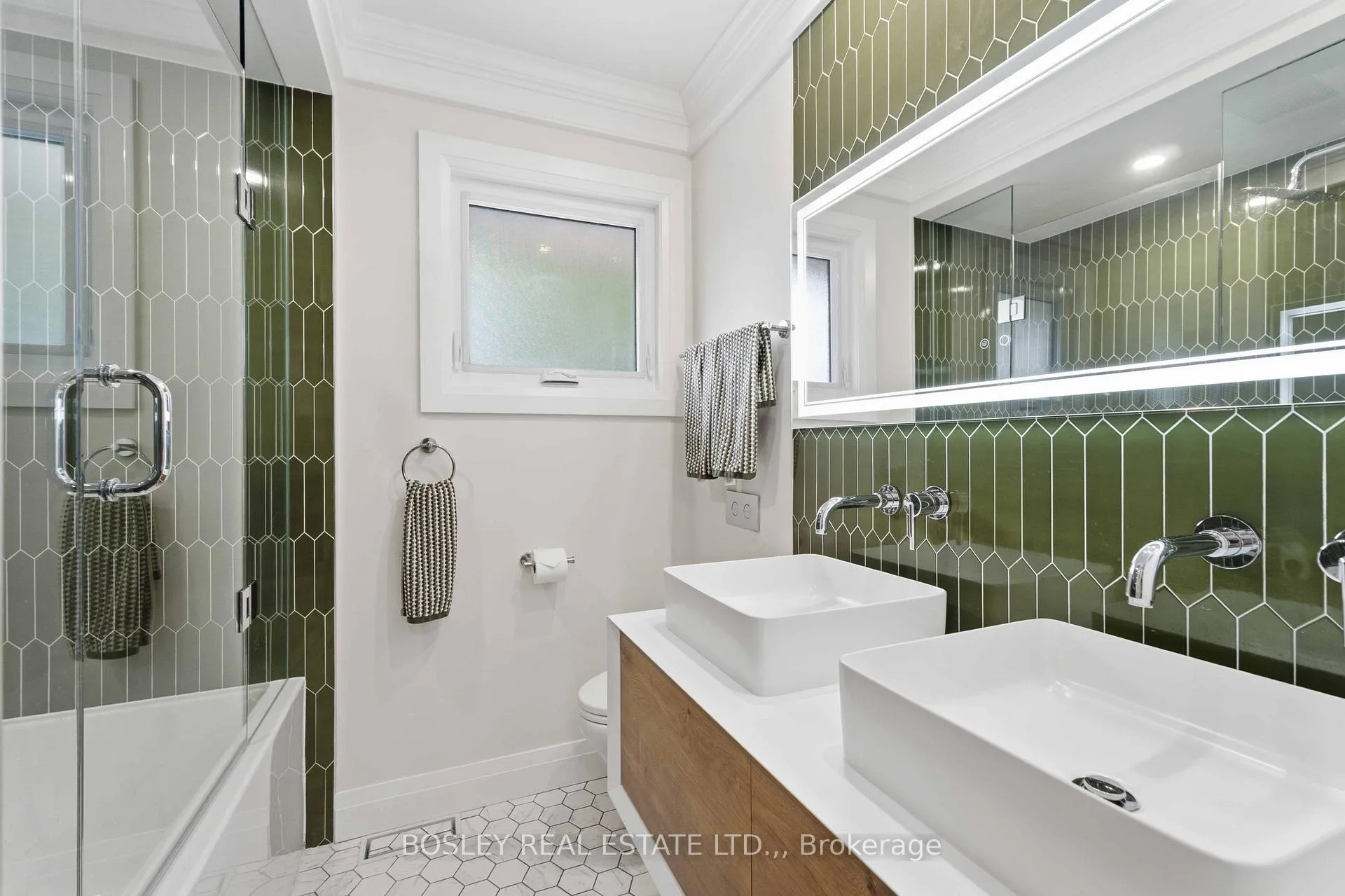 Photo 19 of 15 Grosvenor Street, St. Catharines, Bunting/Linwell — HOMEH