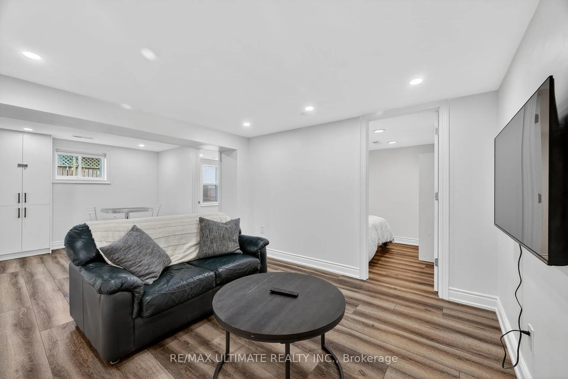 Photo 1 of Unit Basement, 818 Krosno Boulevard, Pickering, Bay Ridges — HOMEH
