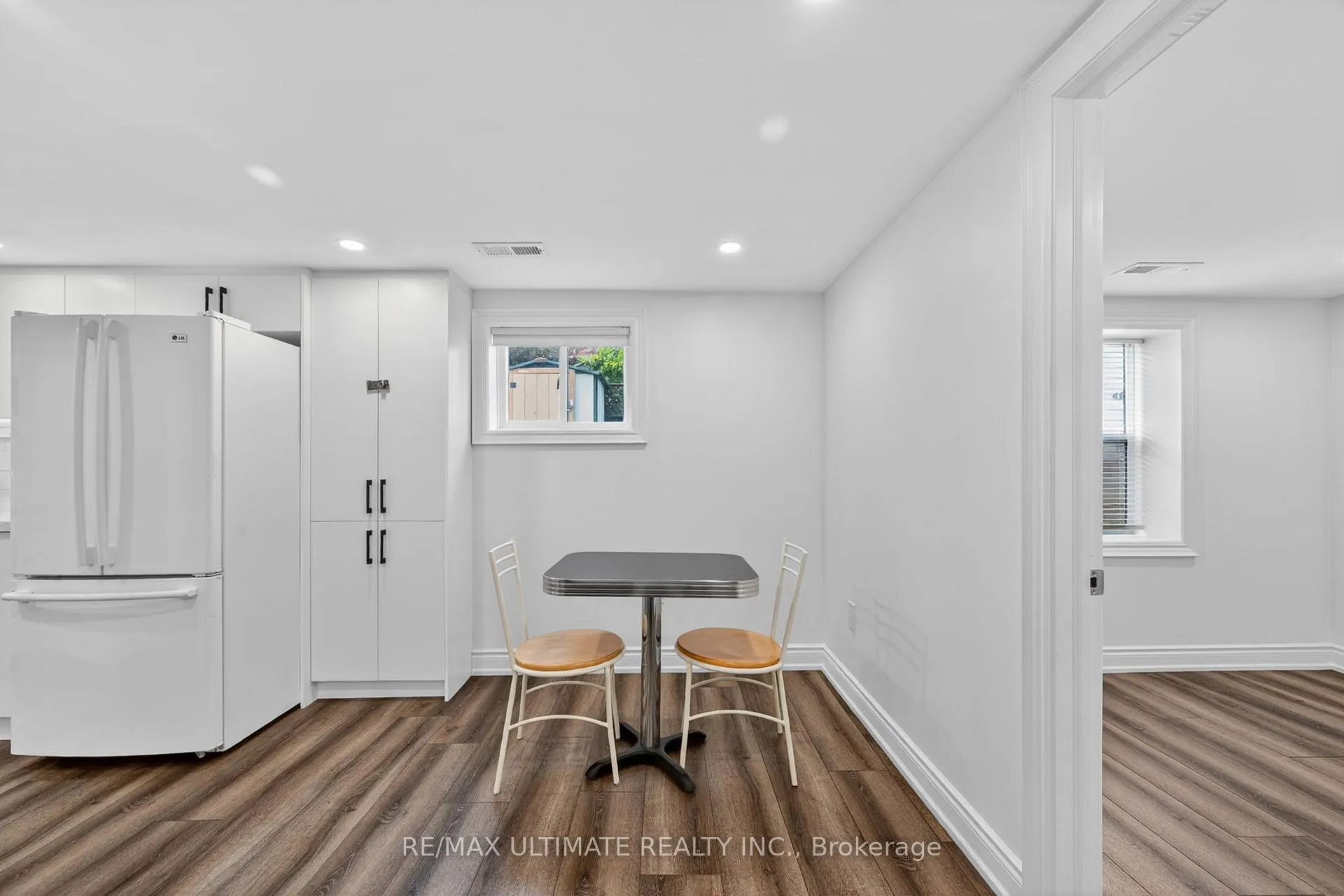 Photo 9 of Unit Basement, 818 Krosno Boulevard, Pickering, Bay Ridges — HOMEH