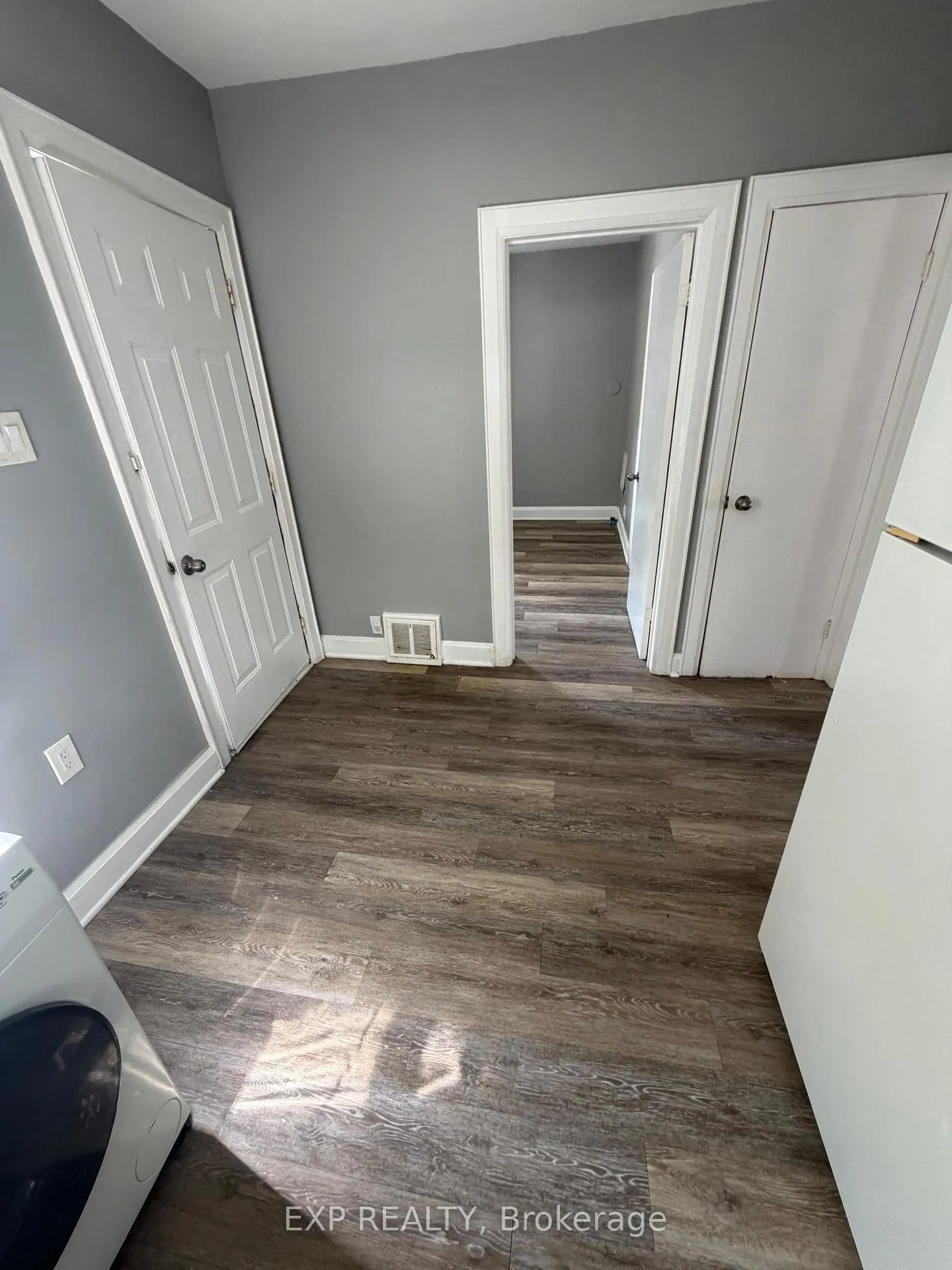 Photo 28 of 36 Brighton Avenue, St. Catharines, Facer — HOMEH
