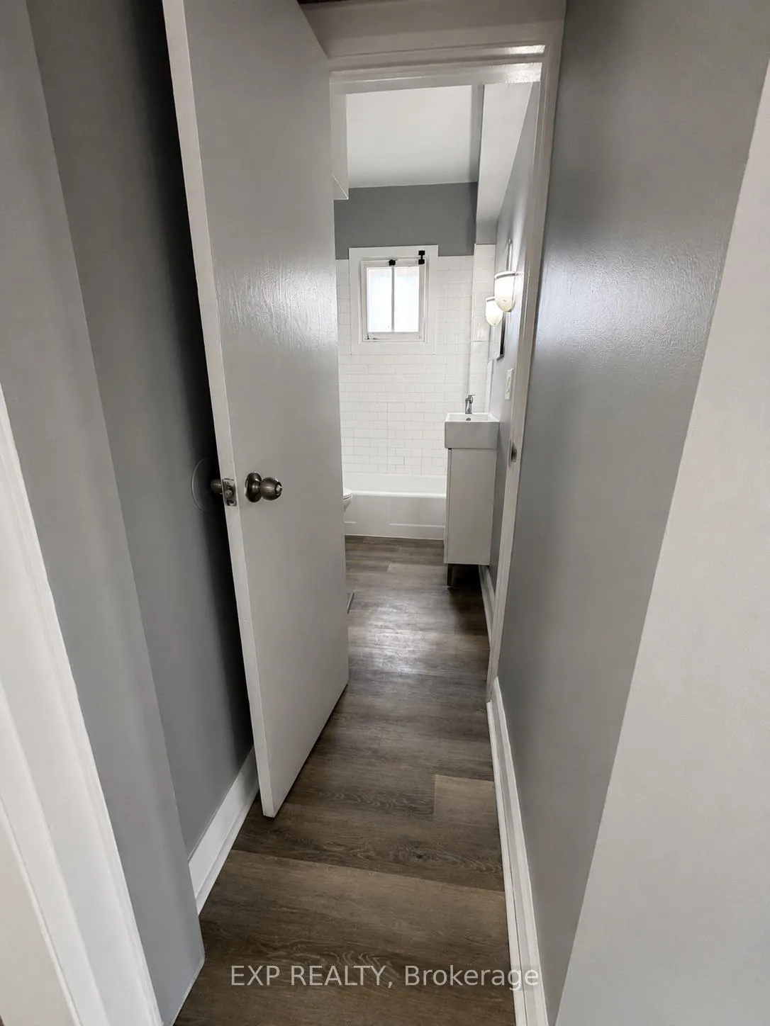 Photo 30 of 36 Brighton Avenue, St. Catharines, Facer — HOMEH