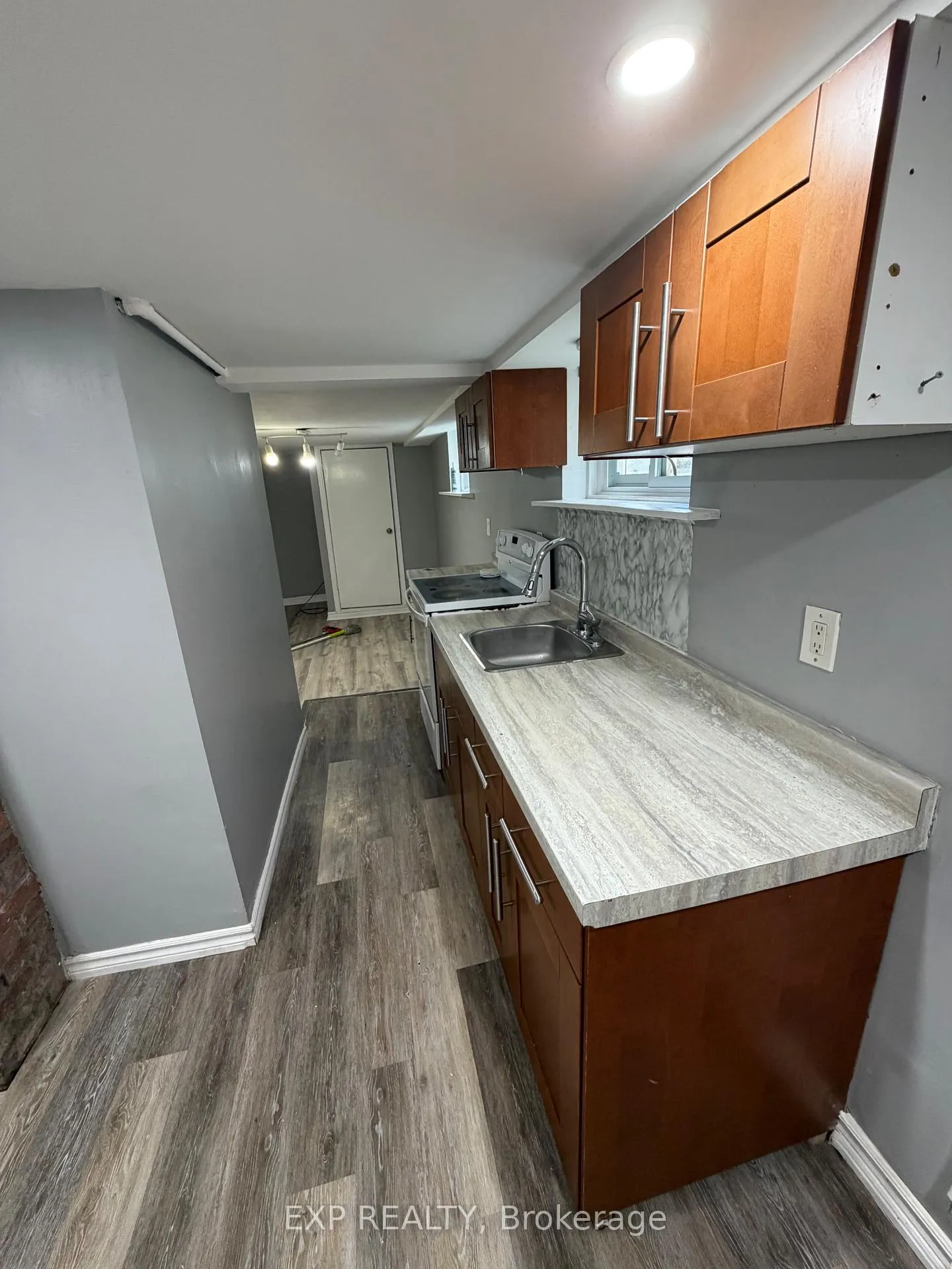 Photo 65 of 36 Brighton Avenue, St. Catharines, Facer — HOMEH