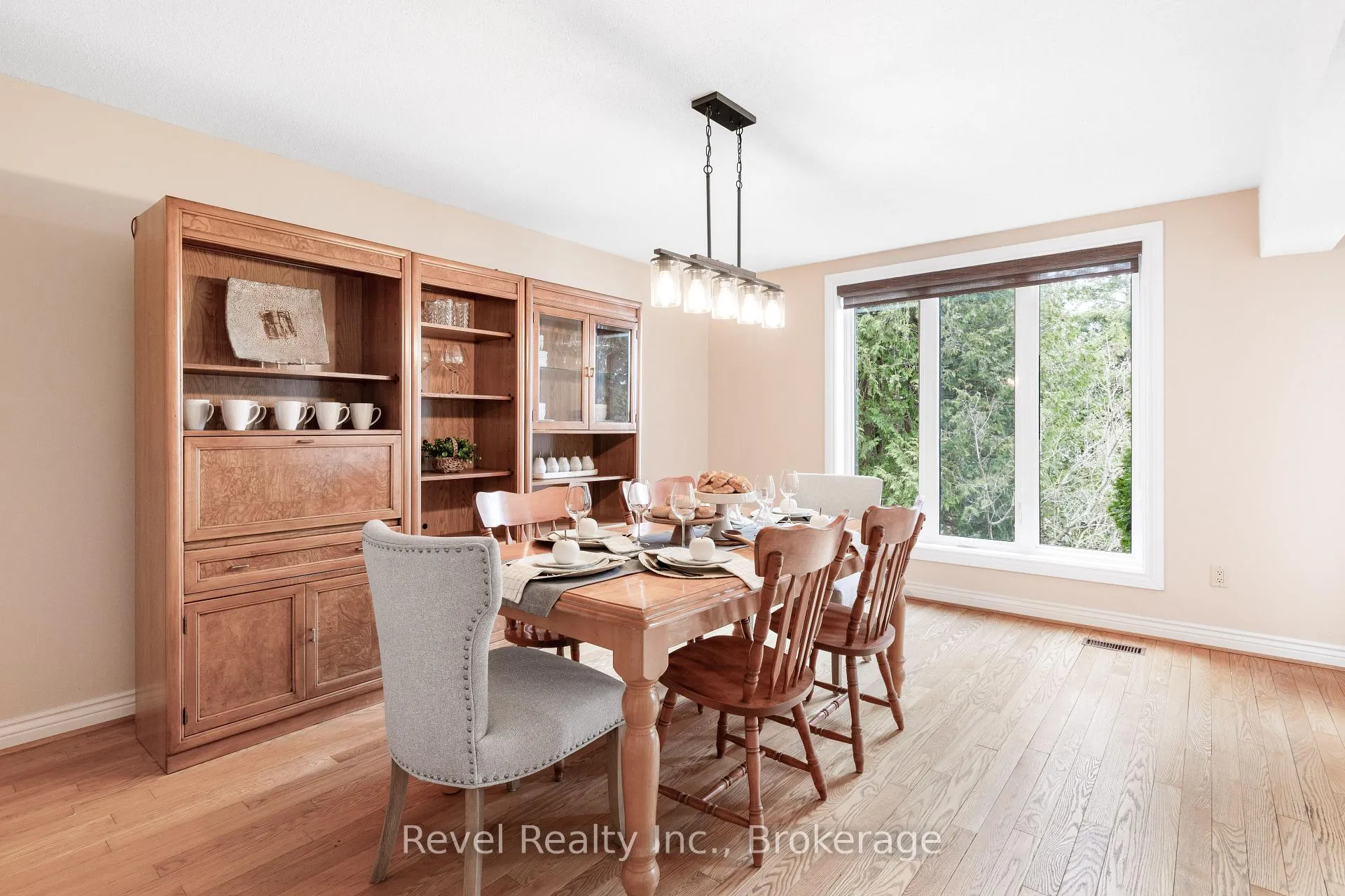 Photo 15 of 27 Cedar Crescent, Kawartha Lakes, Janetville — HOMEH