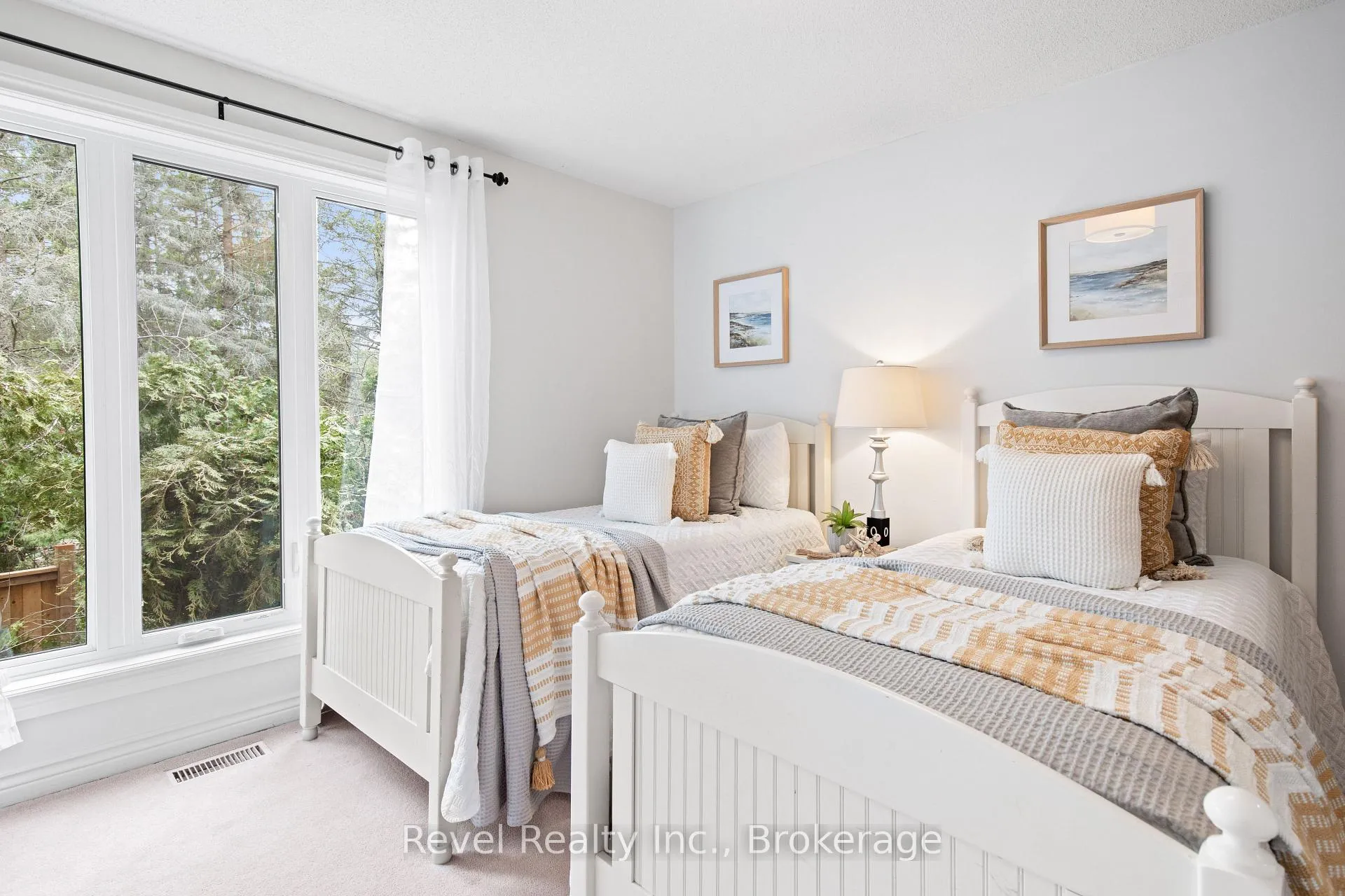Photo 38 of 27 Cedar Crescent, Kawartha Lakes, Janetville — HOMEH