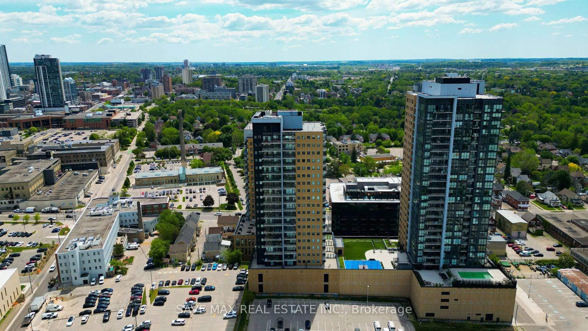 Photo 7 of Unit 1302, 104 Garment Street, Kitchener, Cherry Hill — HOMEH