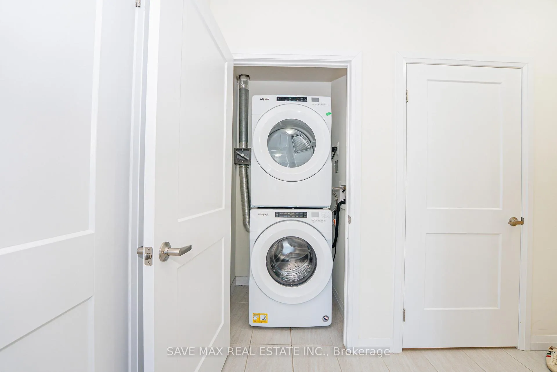 Photo 57 of Unit 1302, 104 Garment Street, Kitchener, Cherry Hill — HOMEH