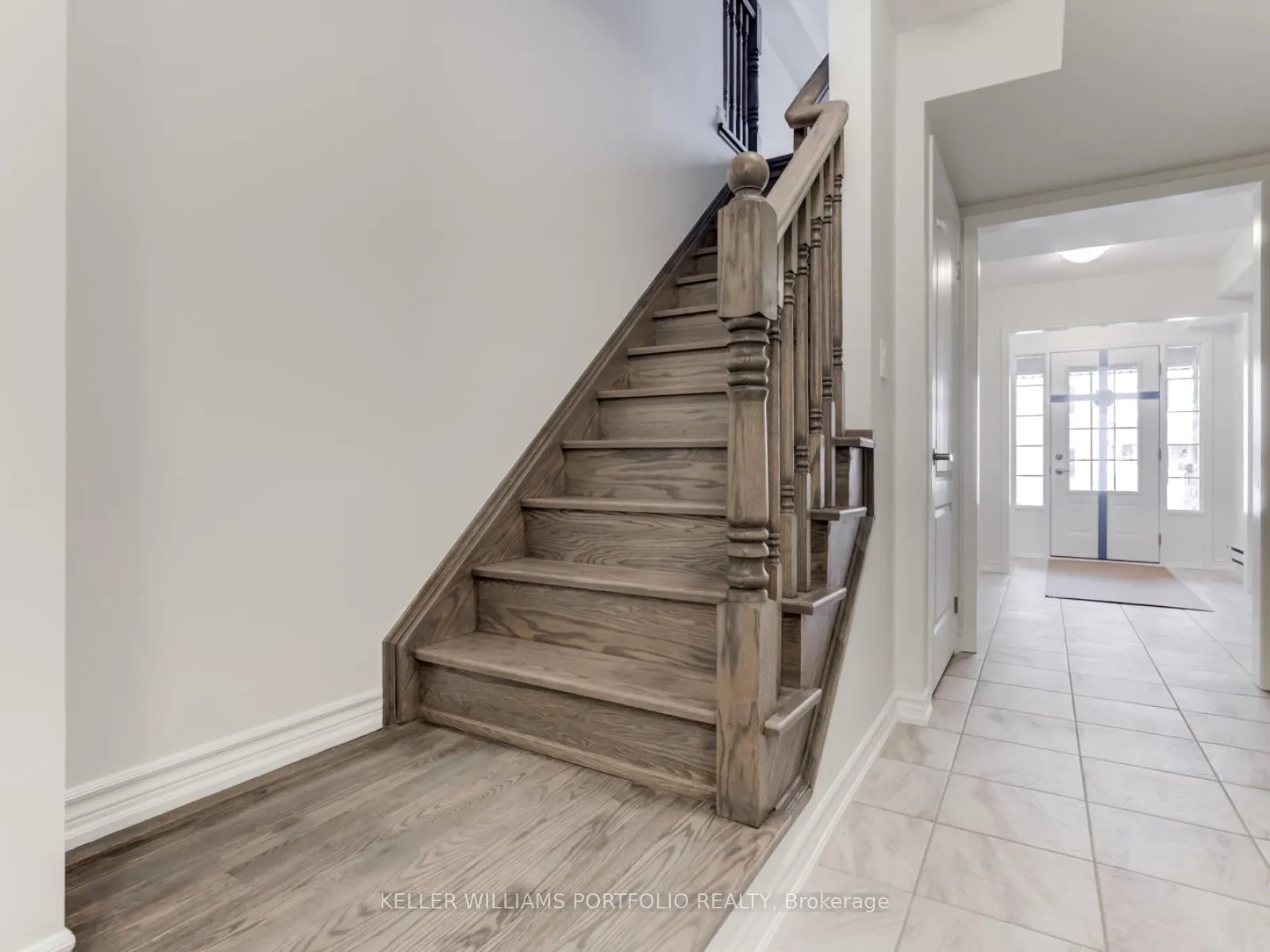 Photo 9 of 7 Bluegill Crescent, Whitby, Rural Whitby — HOMEH