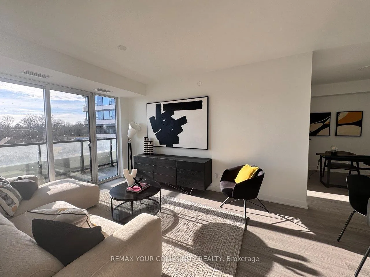Photo 5 of Unit 332, 8188 Yonge Street, Vaughan, Uplands — HOMEH