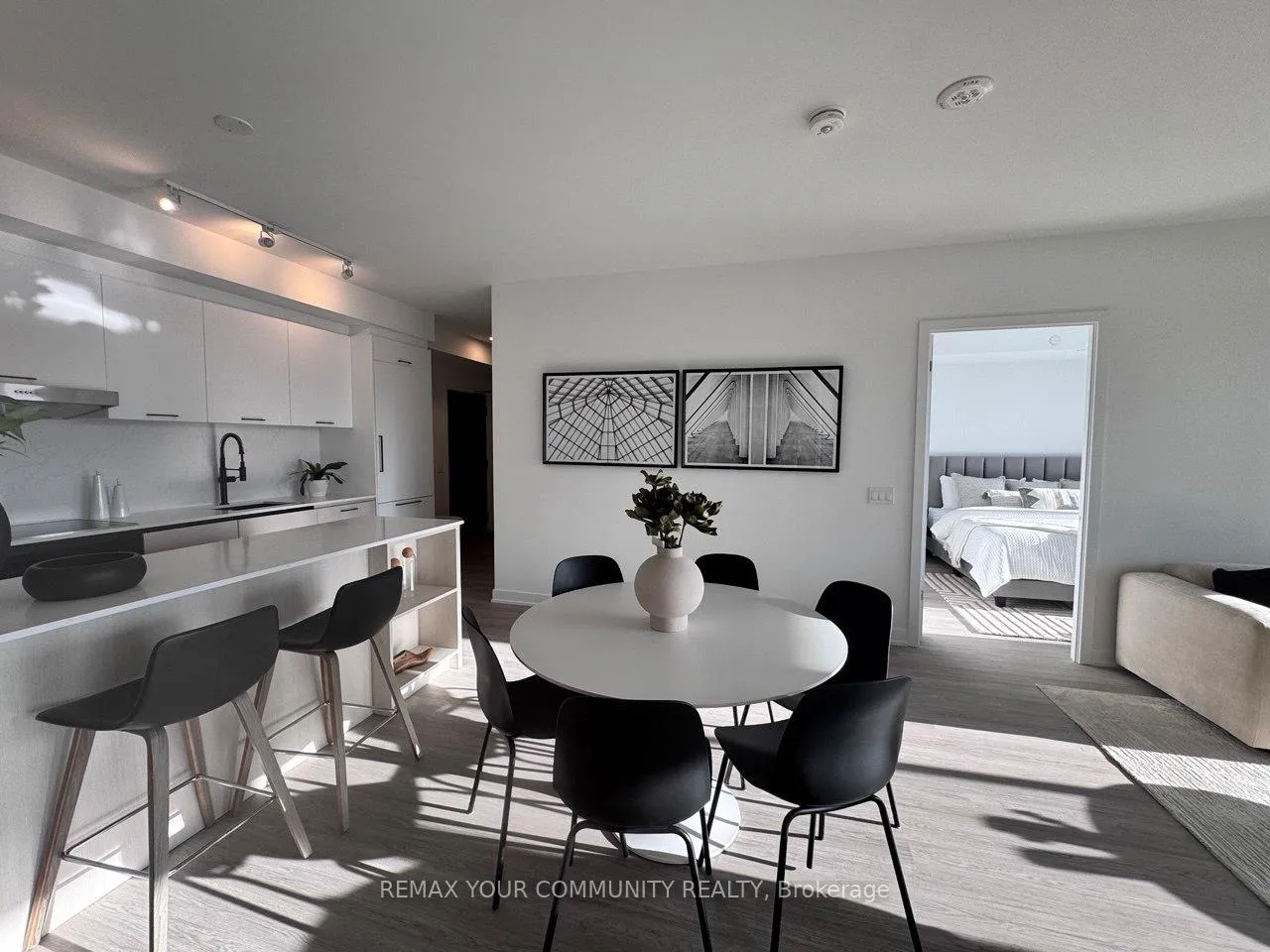 Photo 6 of Unit 332, 8188 Yonge Street, Vaughan, Uplands — HOMEH