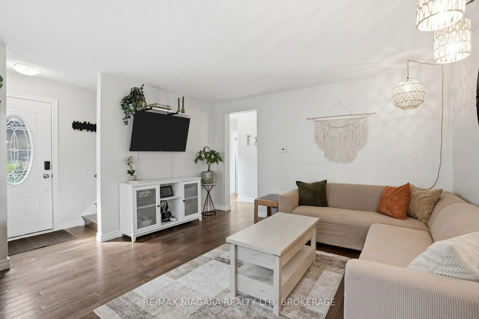 Photo 9 of 9 Lafayette Drive, St. Catharines, Lakeport — HOMEH