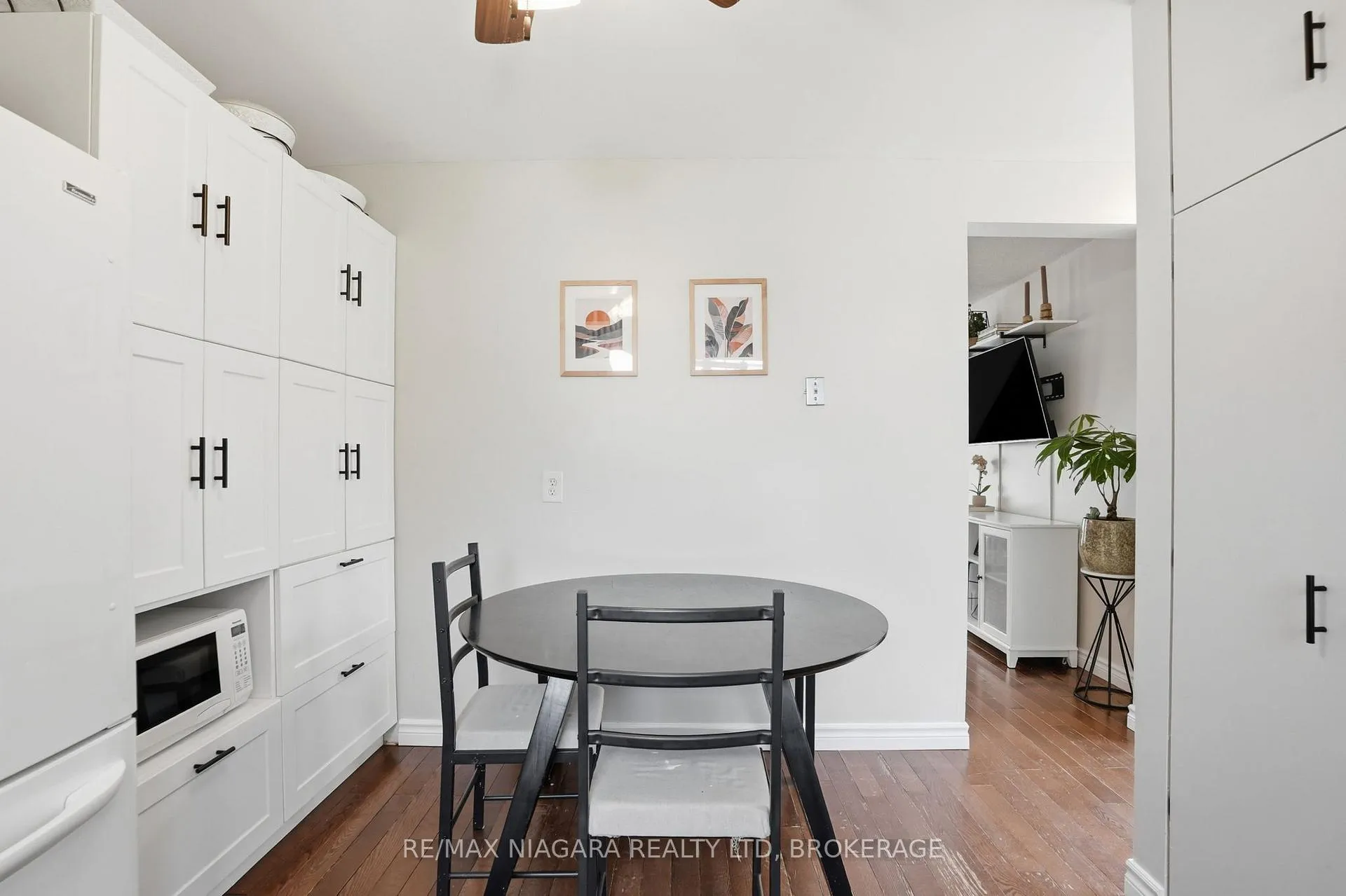 Photo 12 of 9 Lafayette Drive, St. Catharines, Lakeport — HOMEH