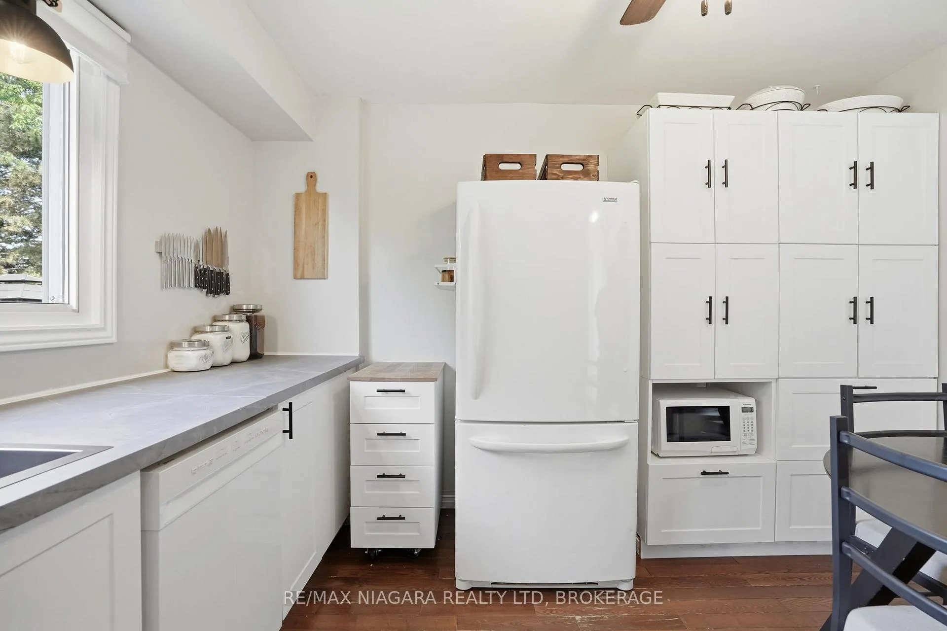 Photo 16 of 9 Lafayette Drive, St. Catharines, Lakeport — HOMEH