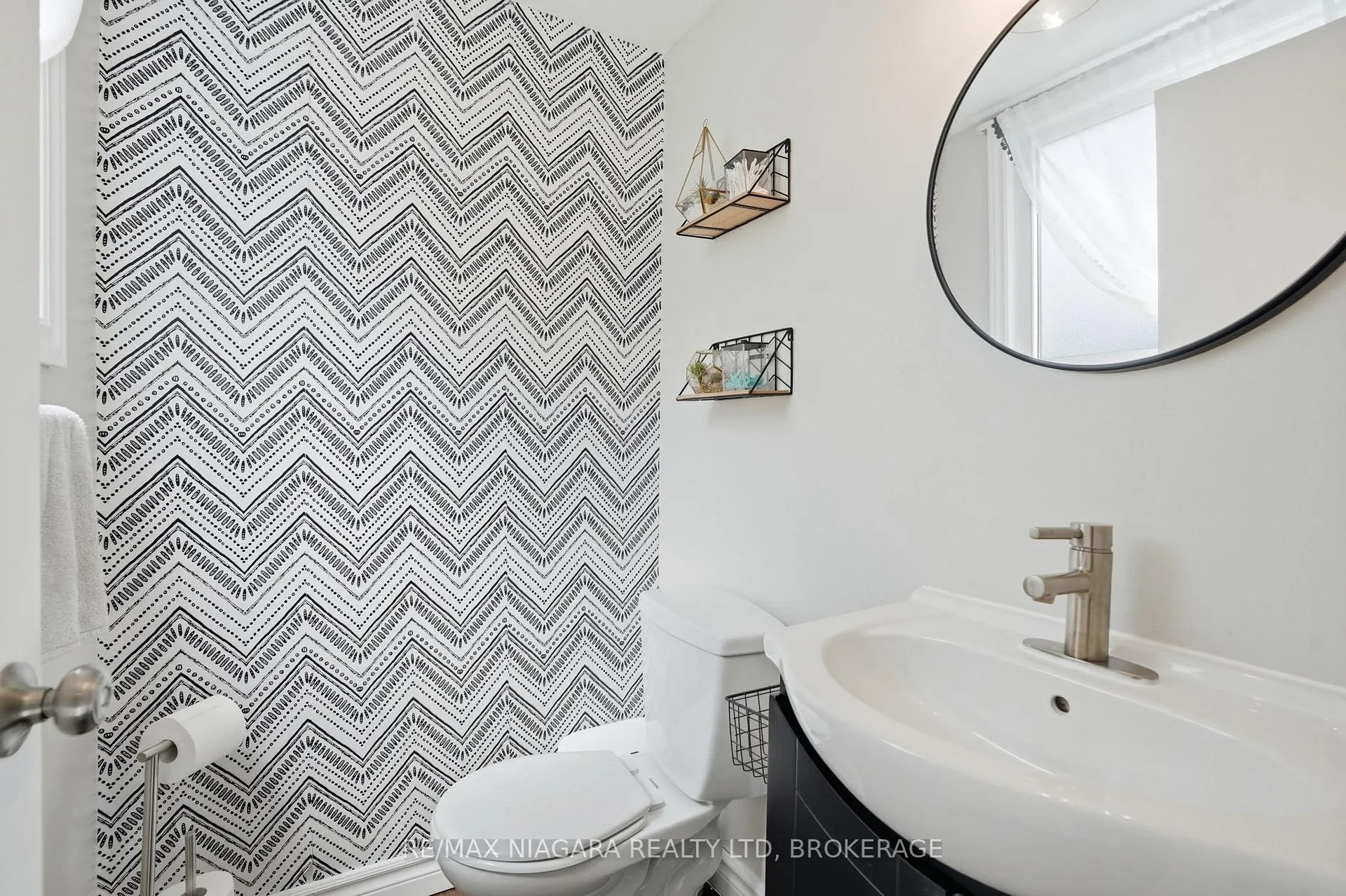 Photo 18 of 9 Lafayette Drive, St. Catharines, Lakeport — HOMEH