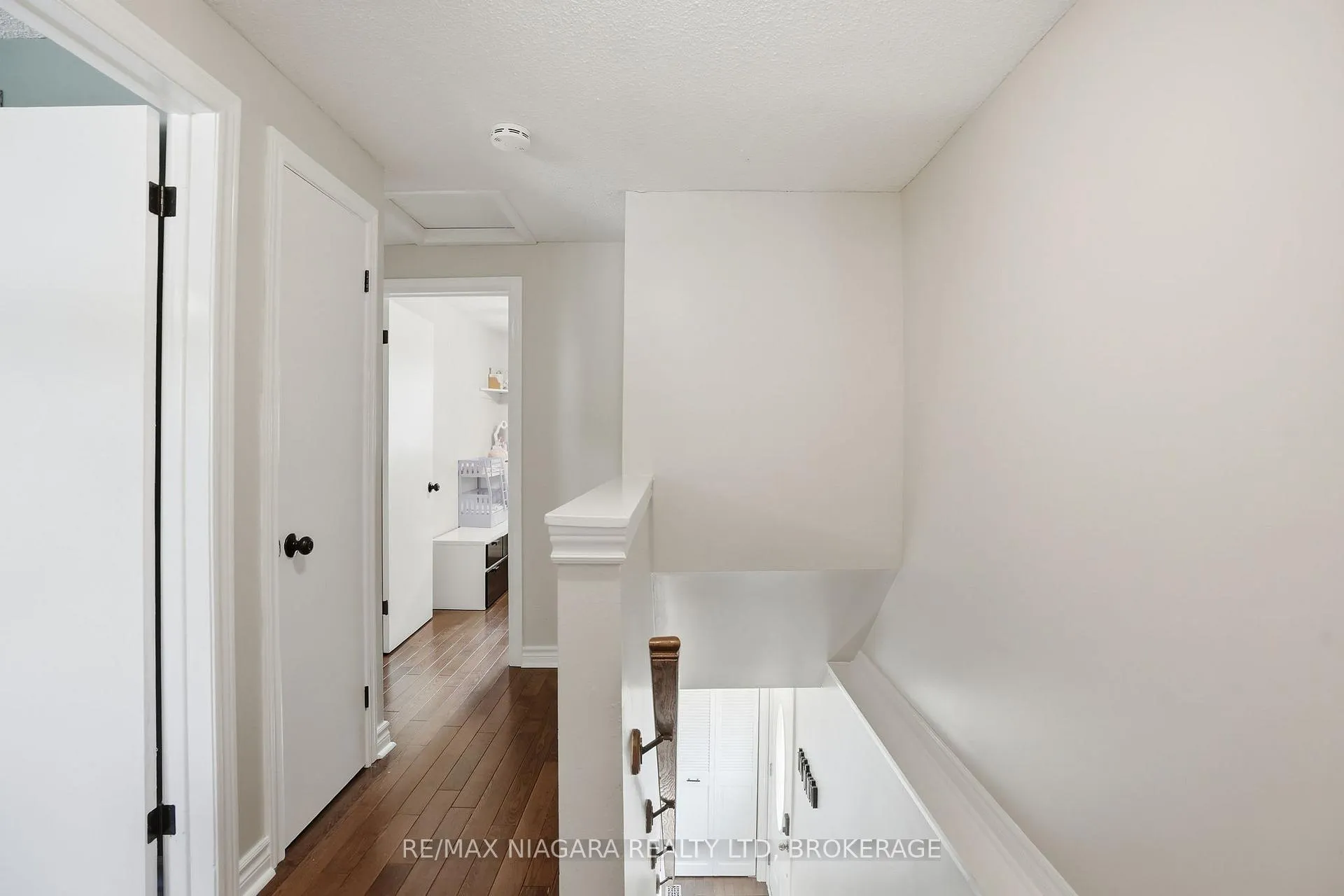 Photo 20 of 9 Lafayette Drive, St. Catharines, Lakeport — HOMEH