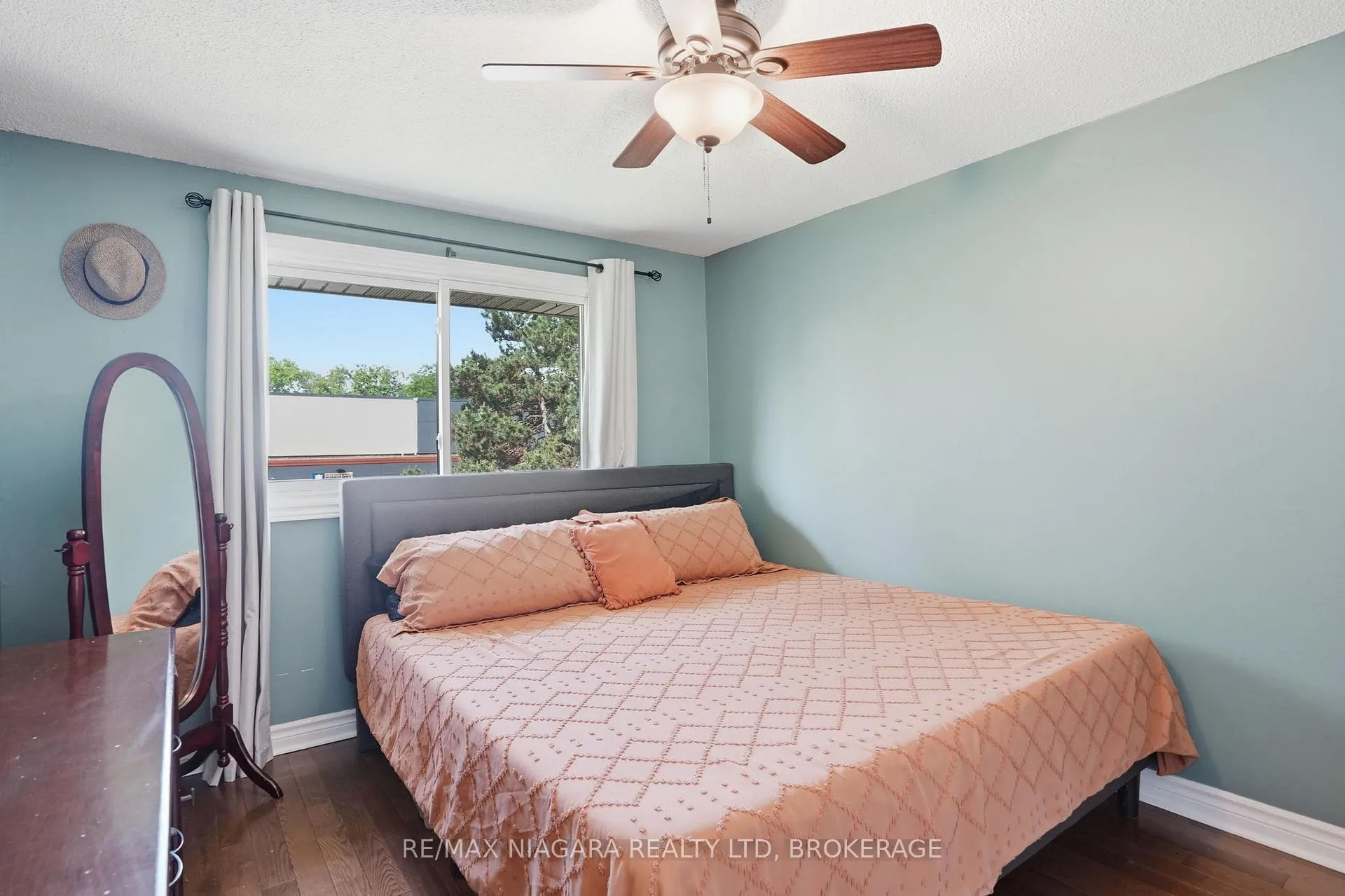 Photo 22 of 9 Lafayette Drive, St. Catharines, Lakeport — HOMEH