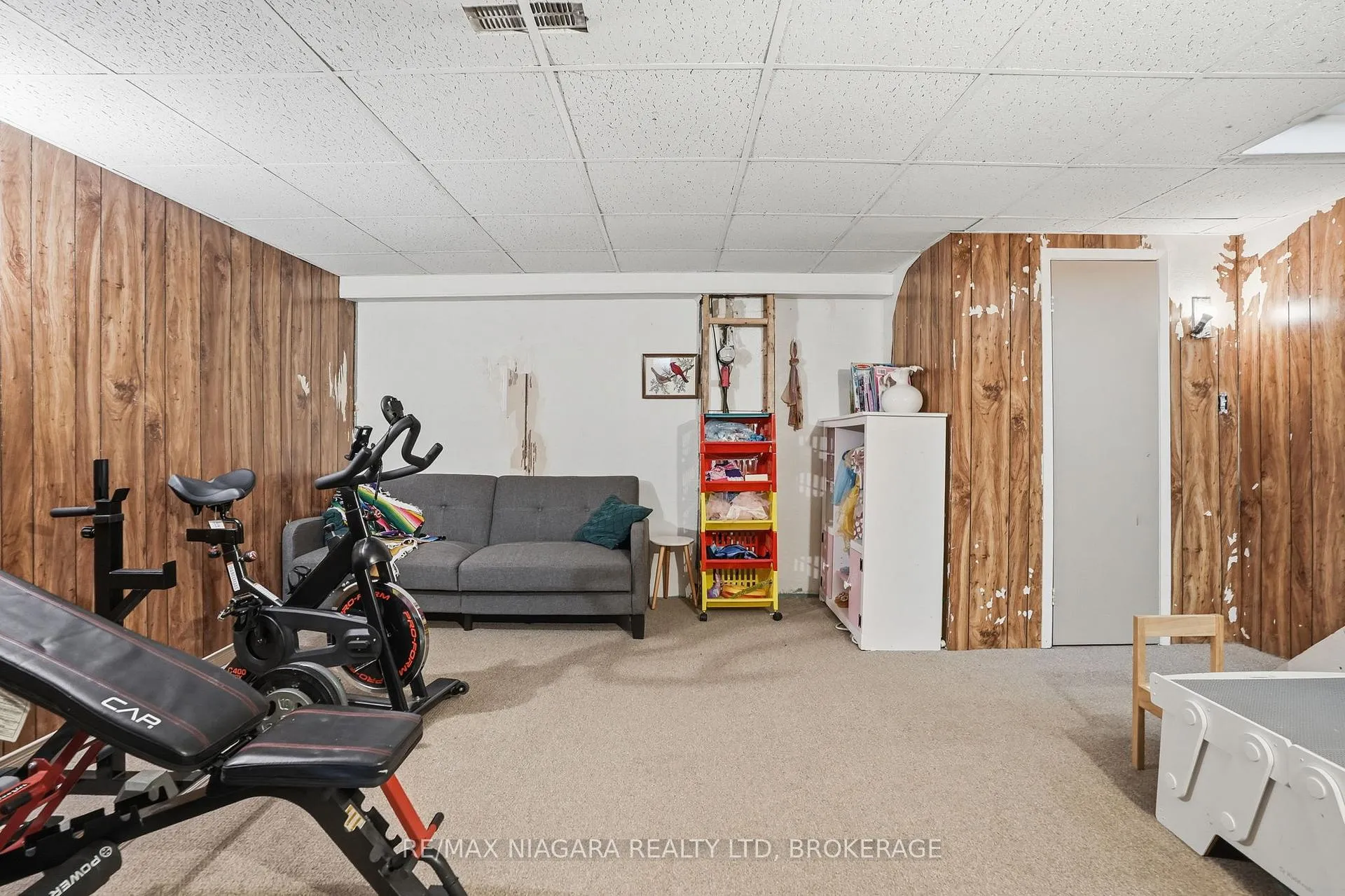 Photo 33 of 9 Lafayette Drive, St. Catharines, Lakeport — HOMEH
