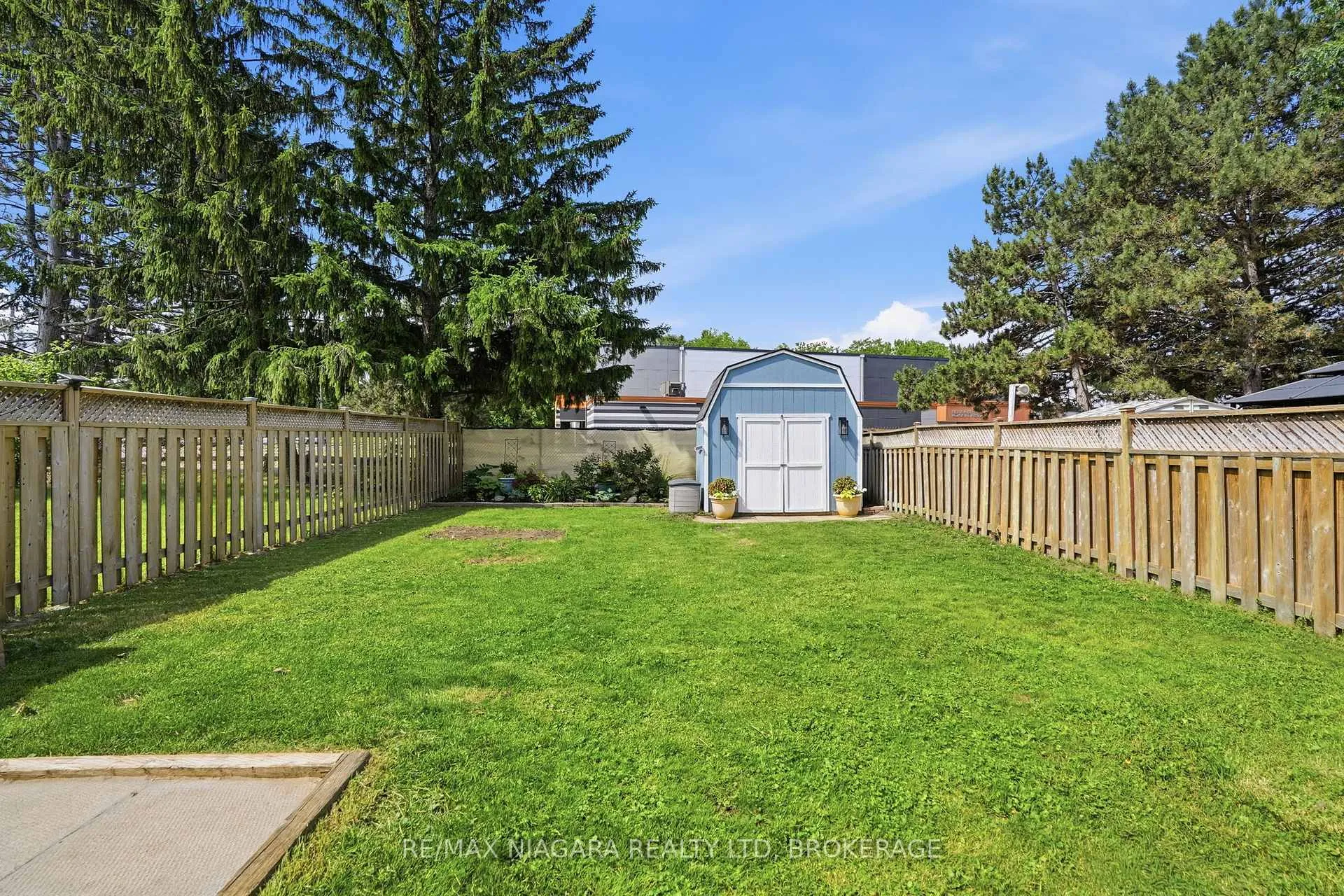 Photo 37 of 9 Lafayette Drive, St. Catharines, Lakeport — HOMEH