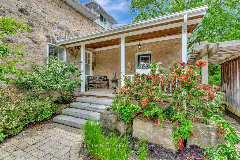 Photo 33 of 142 Glenmorris Street, Cambridge, Blair Road — HOMEH