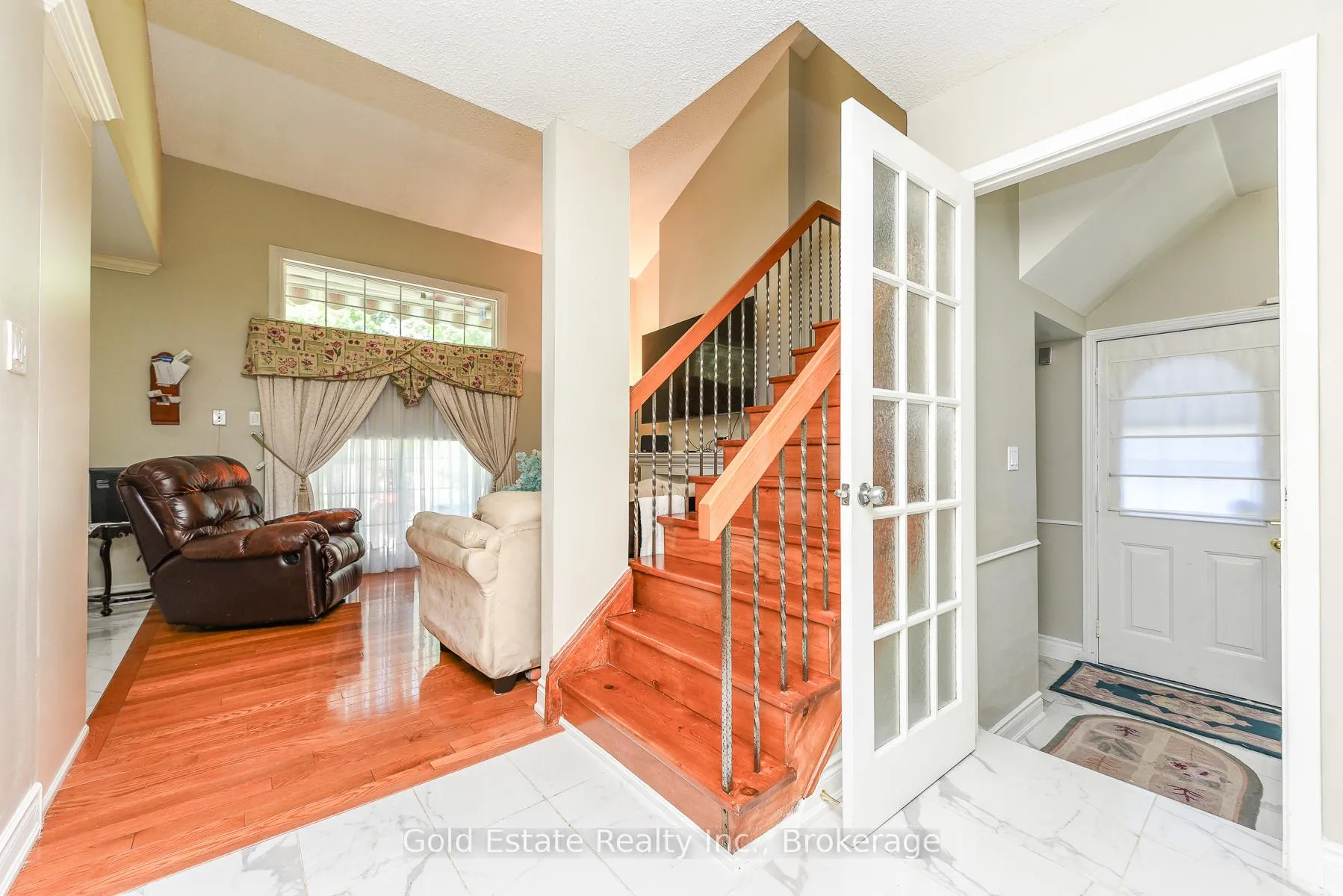 Photo 4 of 14 Leacrest Street, Brampton, Westgate — HOMEH