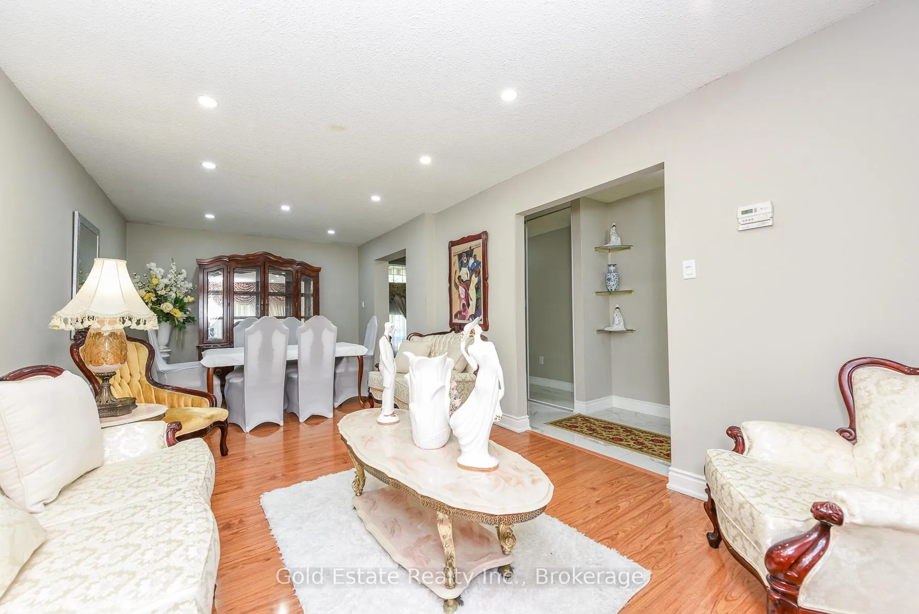 Photo 11 of 14 Leacrest Street, Brampton, Westgate — HOMEH