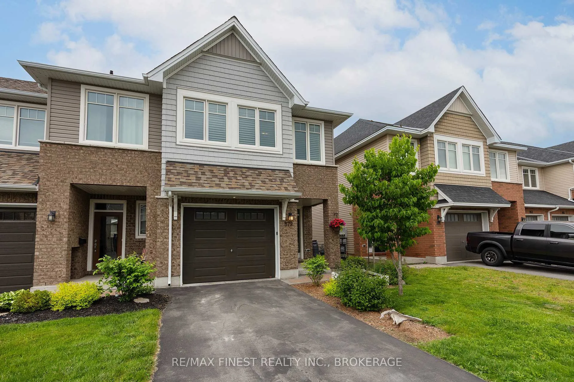 Photo 2 of 879 Riverview Way, Kingston, Kingston East (Incl Barret Crt) — HOMEH