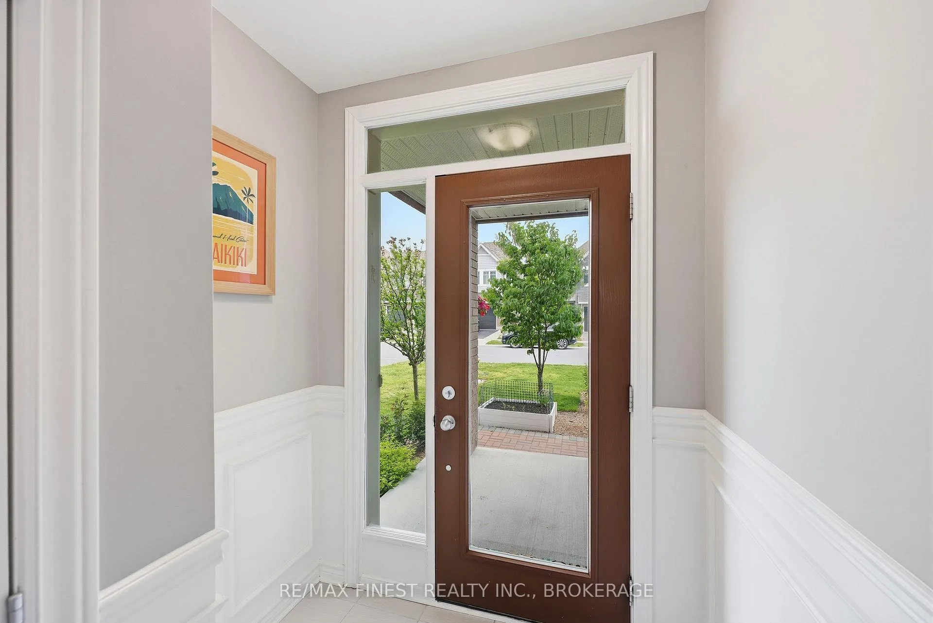 Photo 5 of 879 Riverview Way, Kingston, Kingston East (Incl Barret Crt) — HOMEH