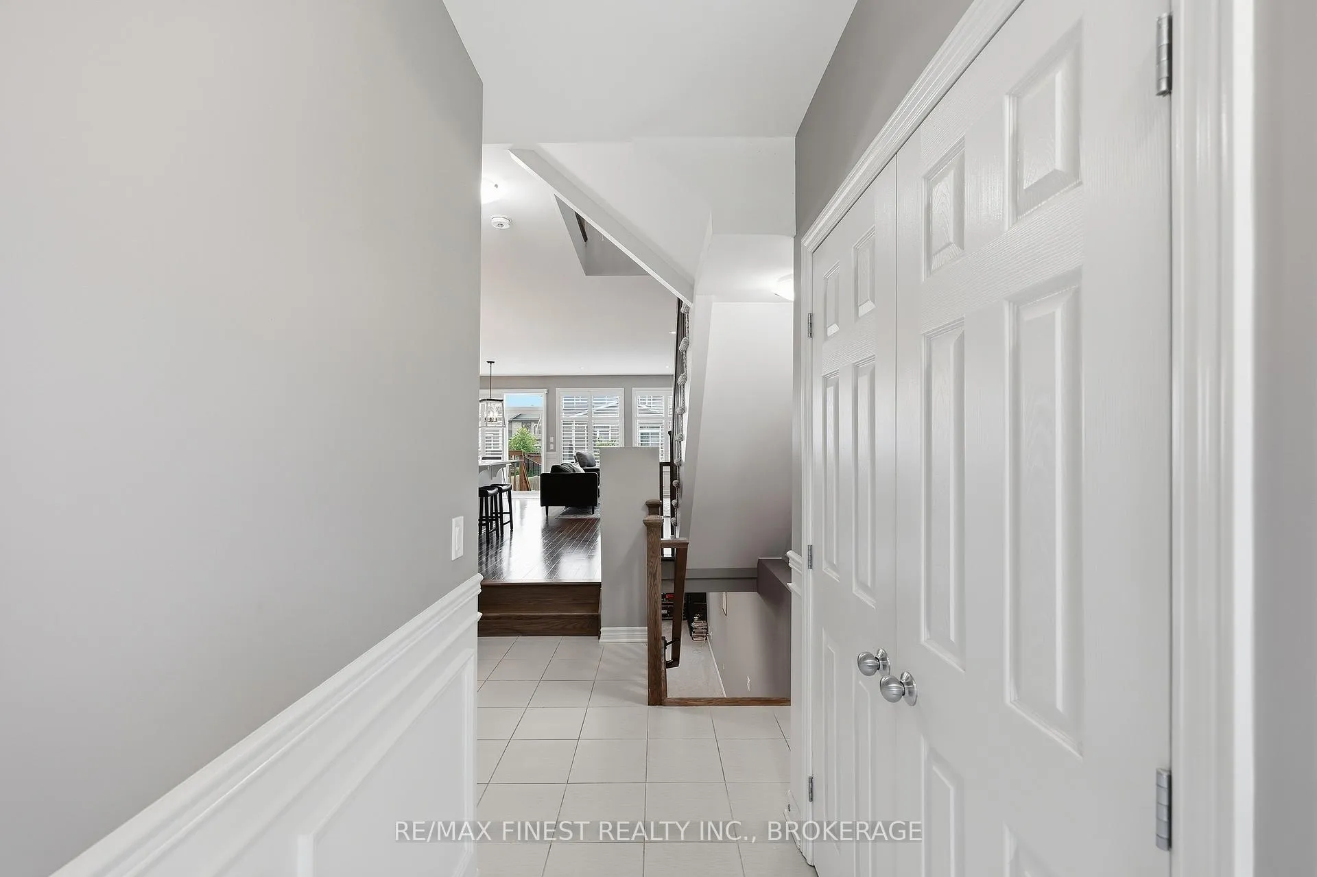 Photo 6 of 879 Riverview Way, Kingston, Kingston East (Incl Barret Crt) — HOMEH