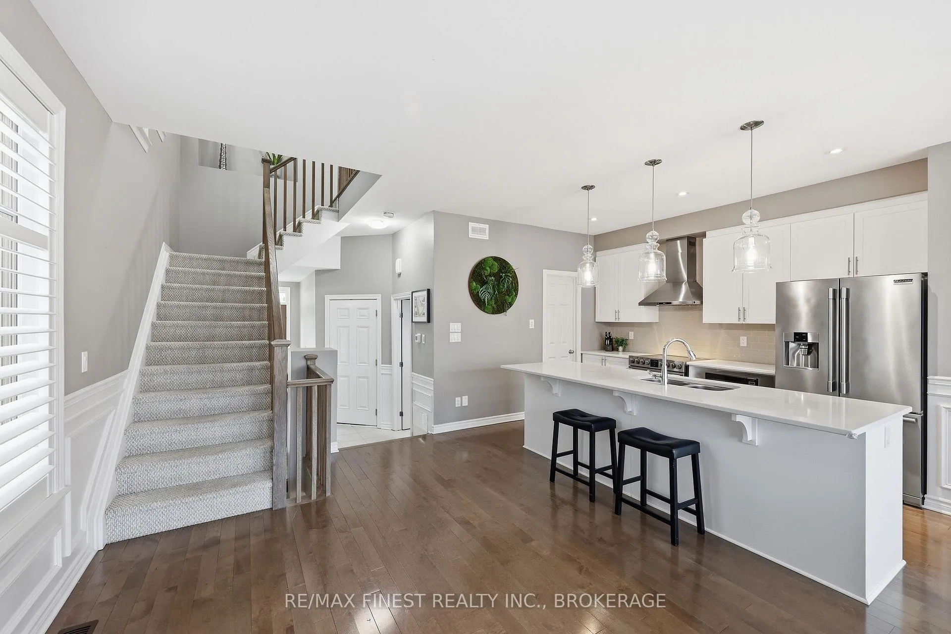 Photo 10 of 879 Riverview Way, Kingston, Kingston East (Incl Barret Crt) — HOMEH