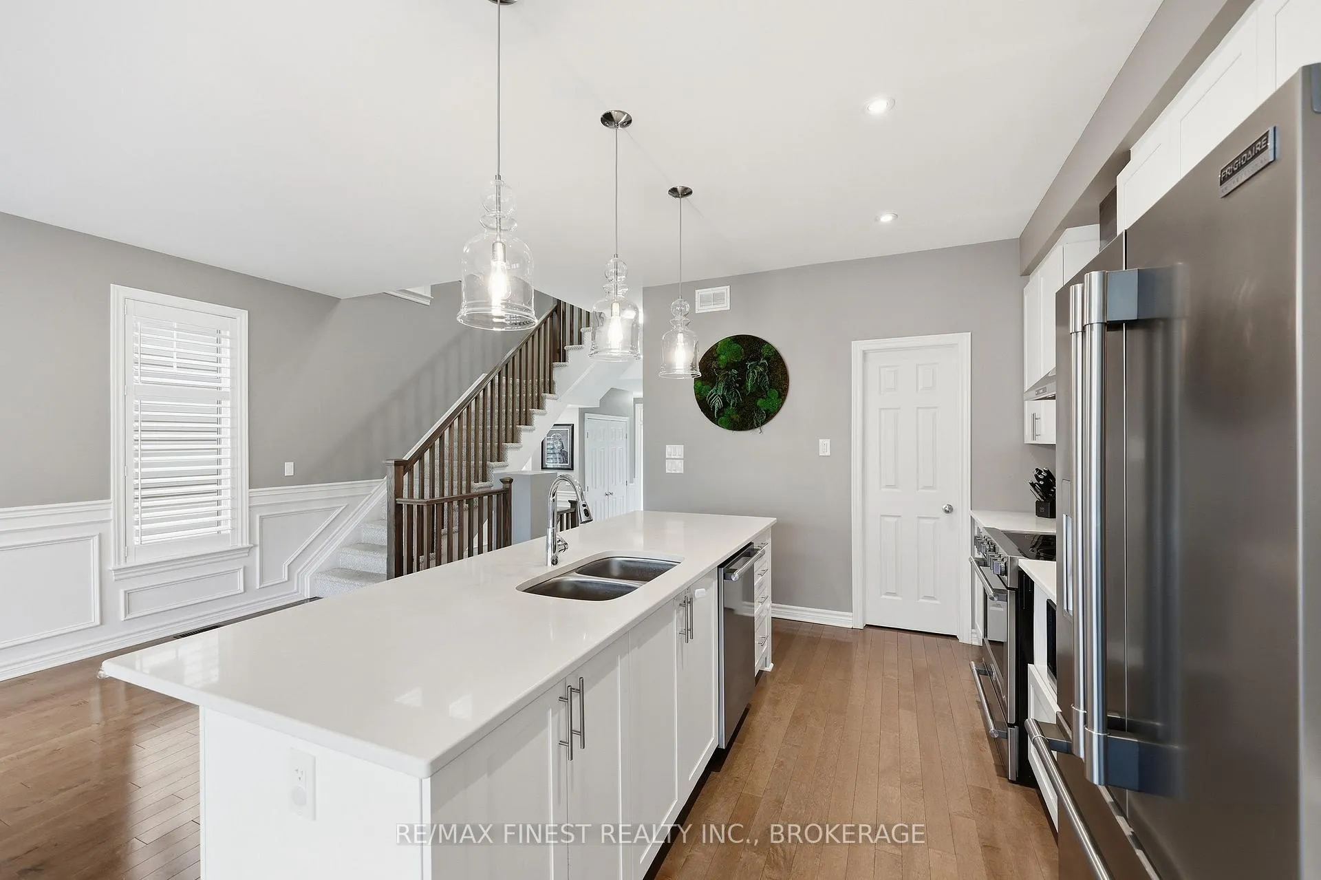 Photo 13 of 879 Riverview Way, Kingston, Kingston East (Incl Barret Crt) — HOMEH