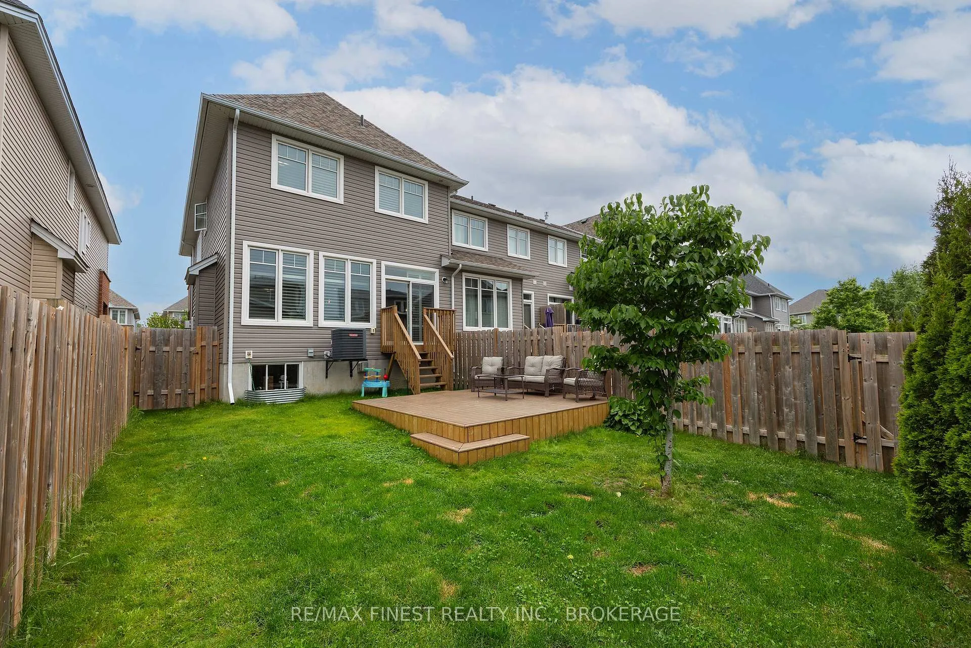 Photo 41 of 879 Riverview Way, Kingston, Kingston East (Incl Barret Crt) — HOMEH