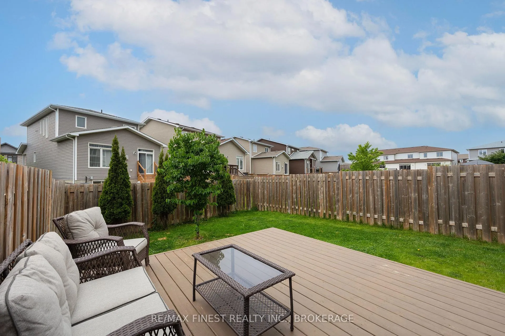 Photo 43 of 879 Riverview Way, Kingston, Kingston East (Incl Barret Crt) — HOMEH