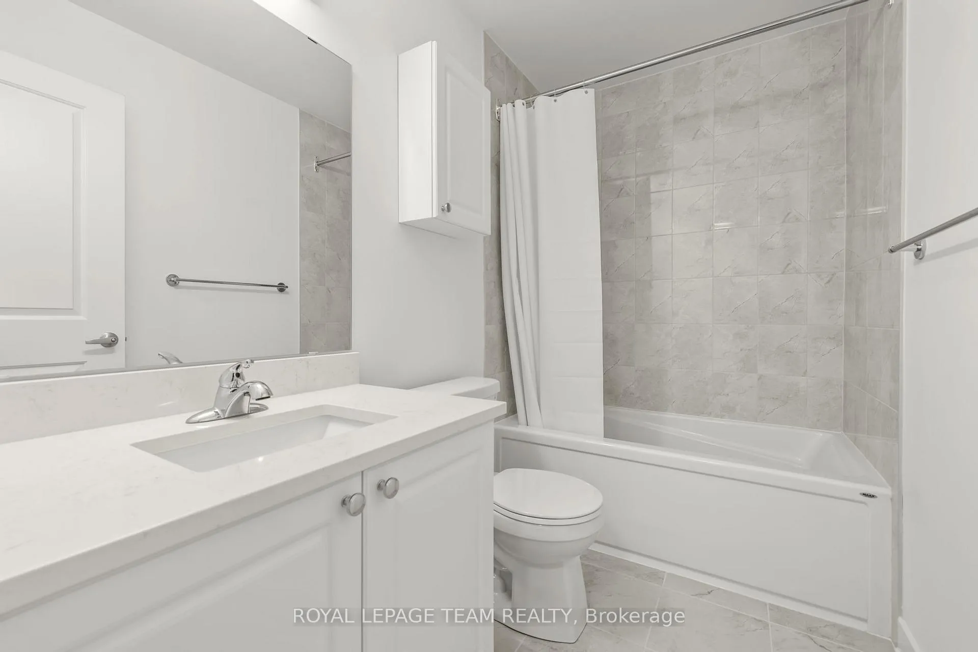 Photo 16 of 1321 Silhouette Private, Ottawa, Barrhaven - Cedargrove/Fraserdale — HOMEH